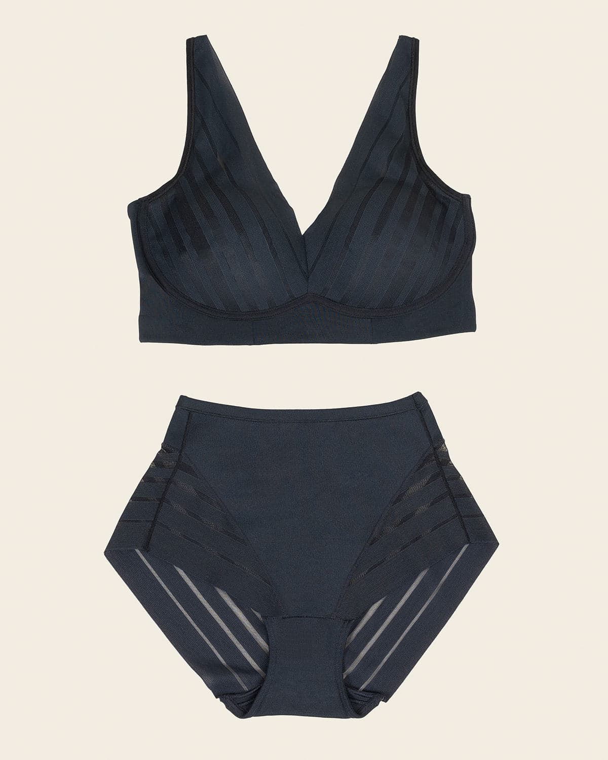 Daily Bra & Stripe Undetectable in Black