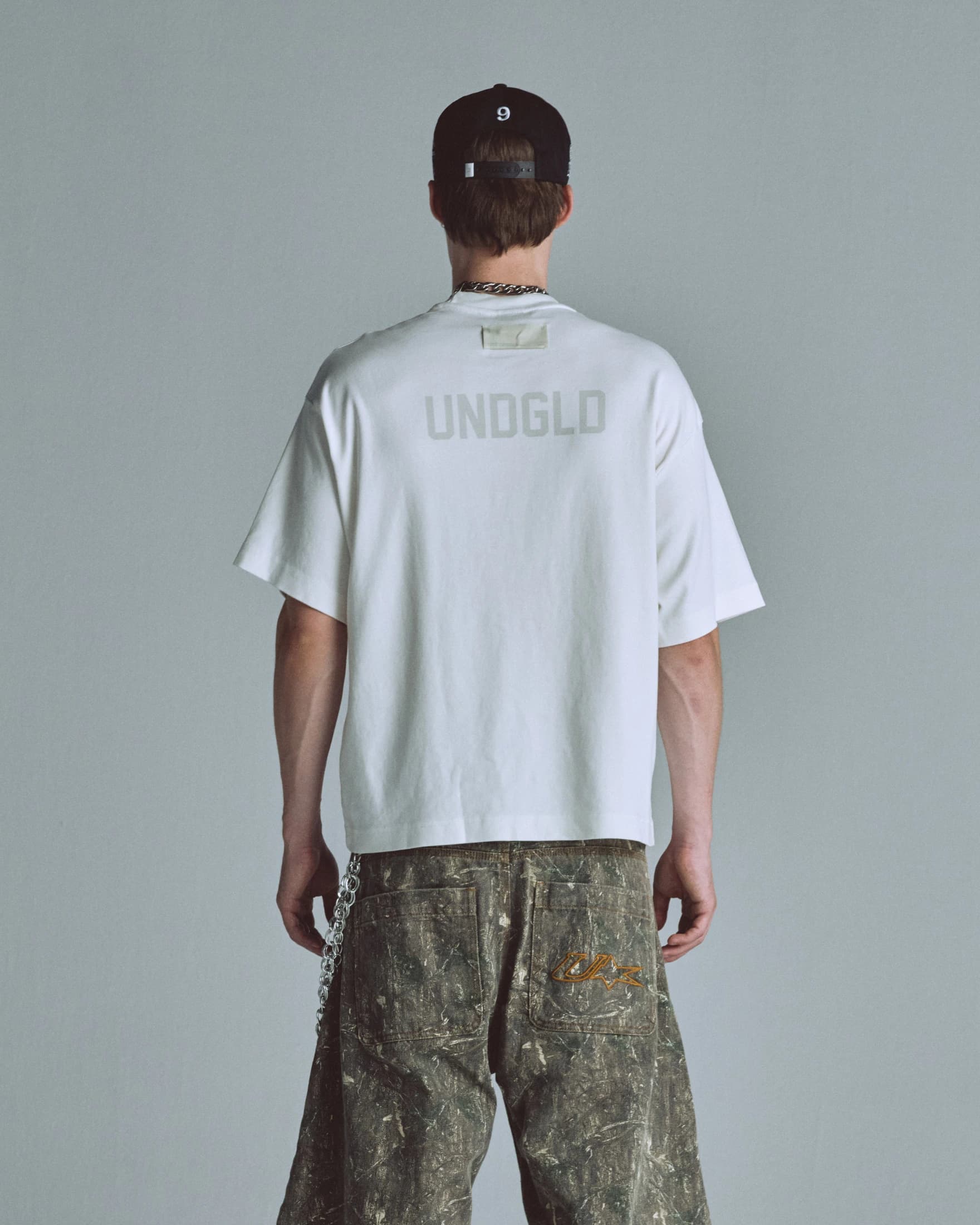 Basics UNDGLD Boxy Fit Tshirt White - imagen 3