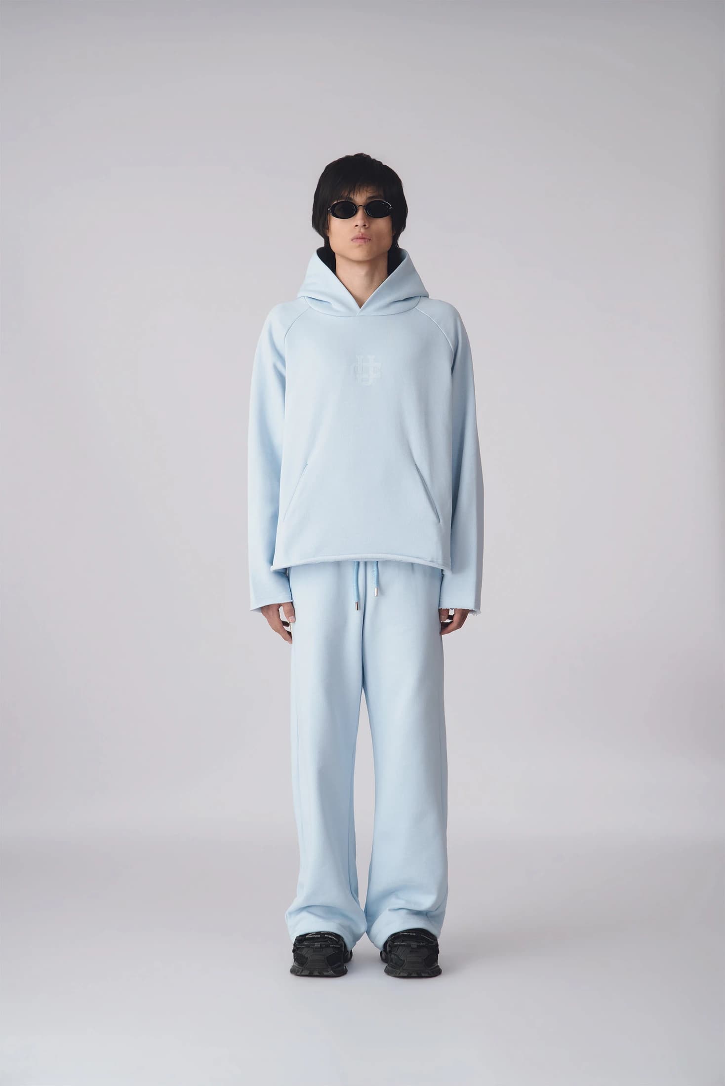 HOODIE BASICS V2 - AZUL CELESTE - imagen 2