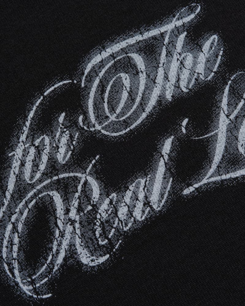 Camiseta Negra Boxy Love Hurts - imagen 4