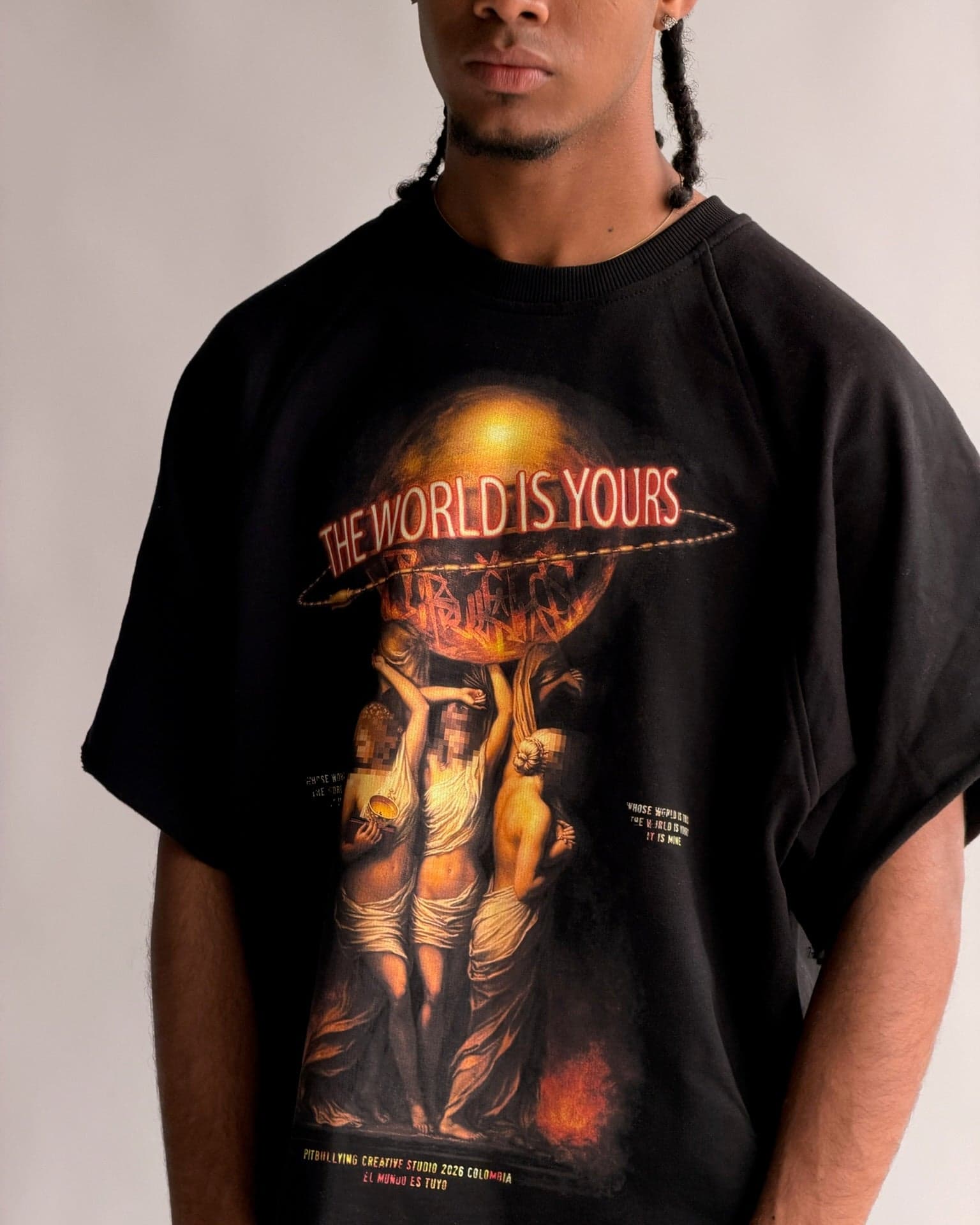 CREWNECK THE WORLD IS YOURS - imagen 4