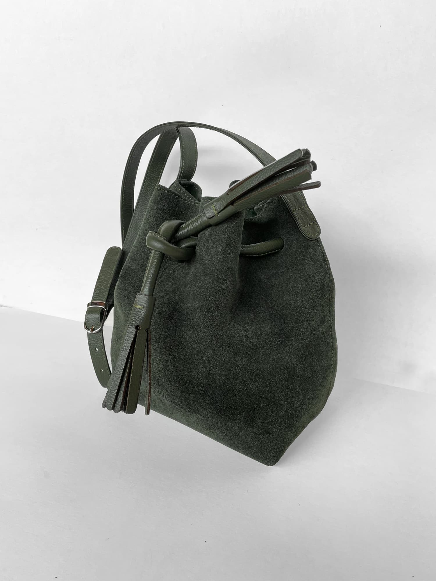 Boho Bucket - Verde, Edición en gamuza. - imagen 3