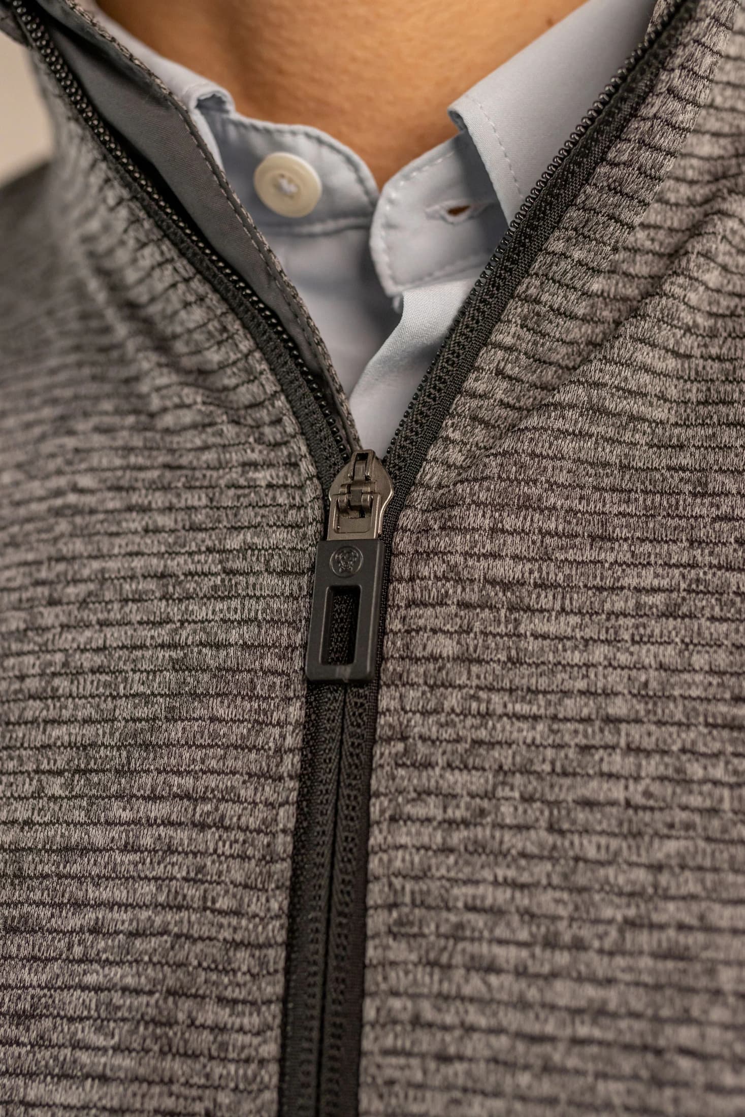 Halfzip Performance Gris Oscuro - imagen 4
