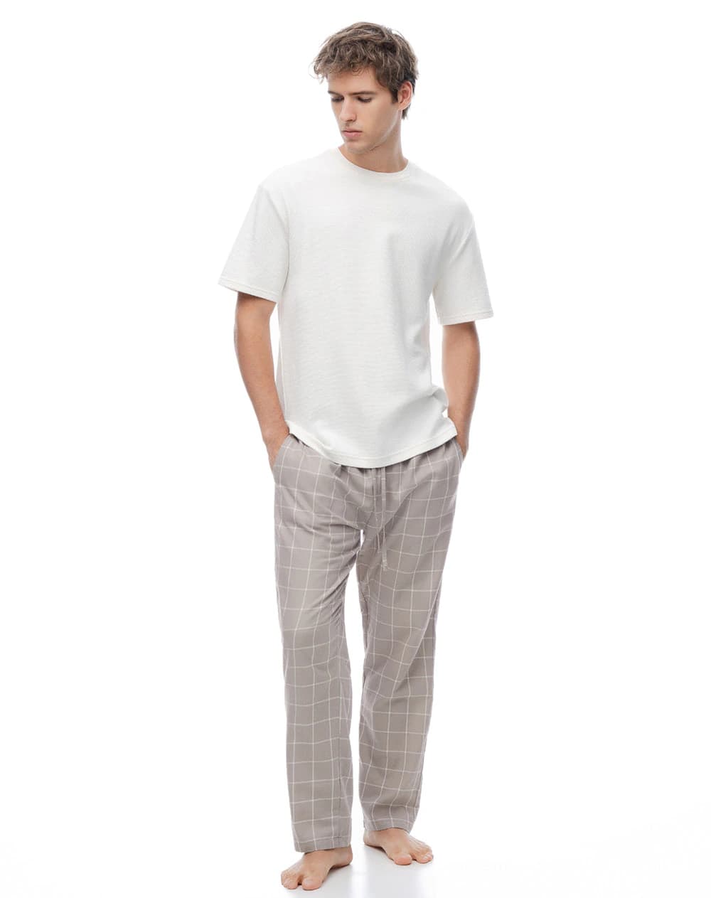 Pantalón regular tiro medio taupe cuadros hombre