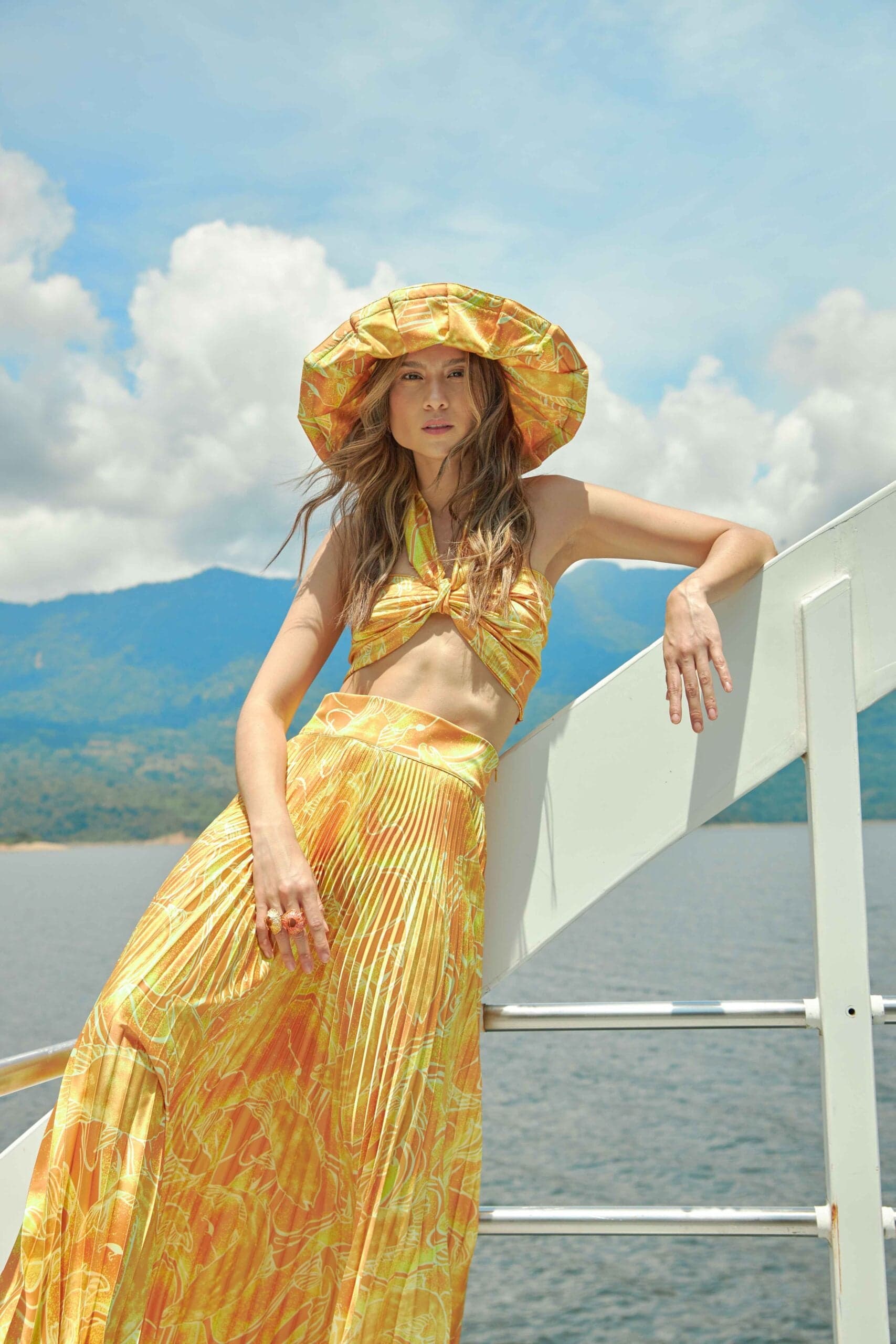Crop Top Cometa Peces Amarillos - imagen 3