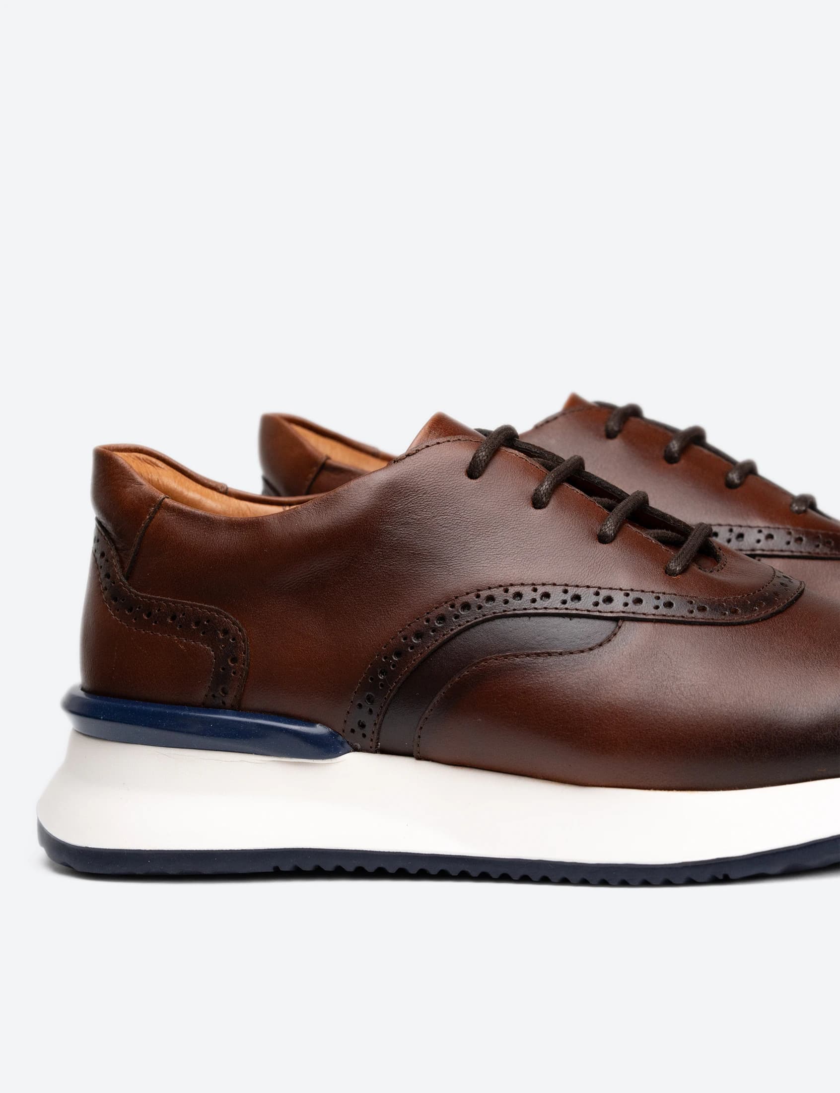 SNEAKER BARCELONA MARRON - imagen 4
