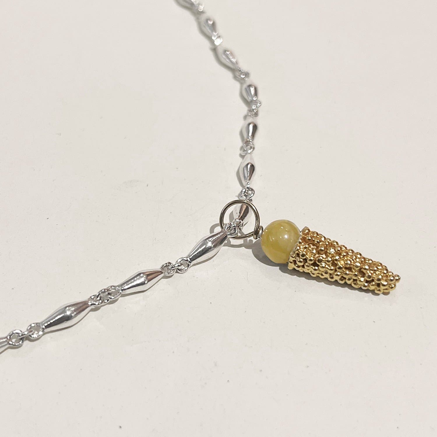 Butta Pendant Gold - imagen 1
