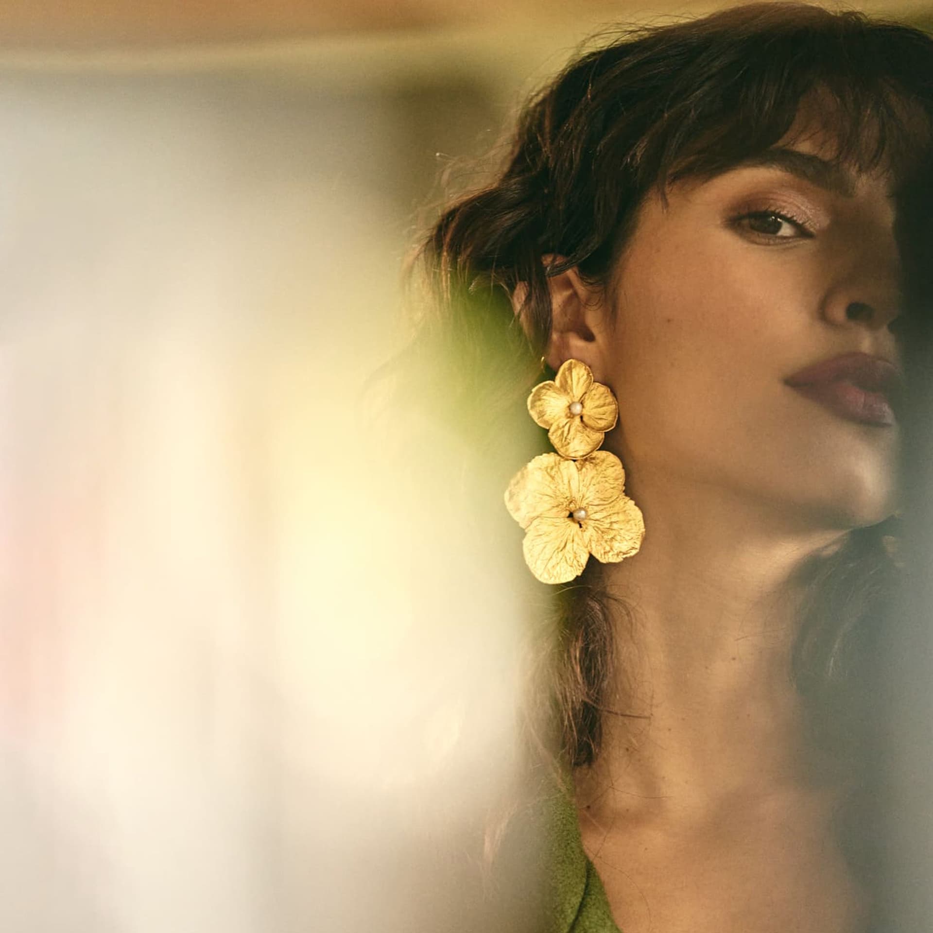 ARETES DOBLES: HORTENSIAS Y PERLAS - imagen 2