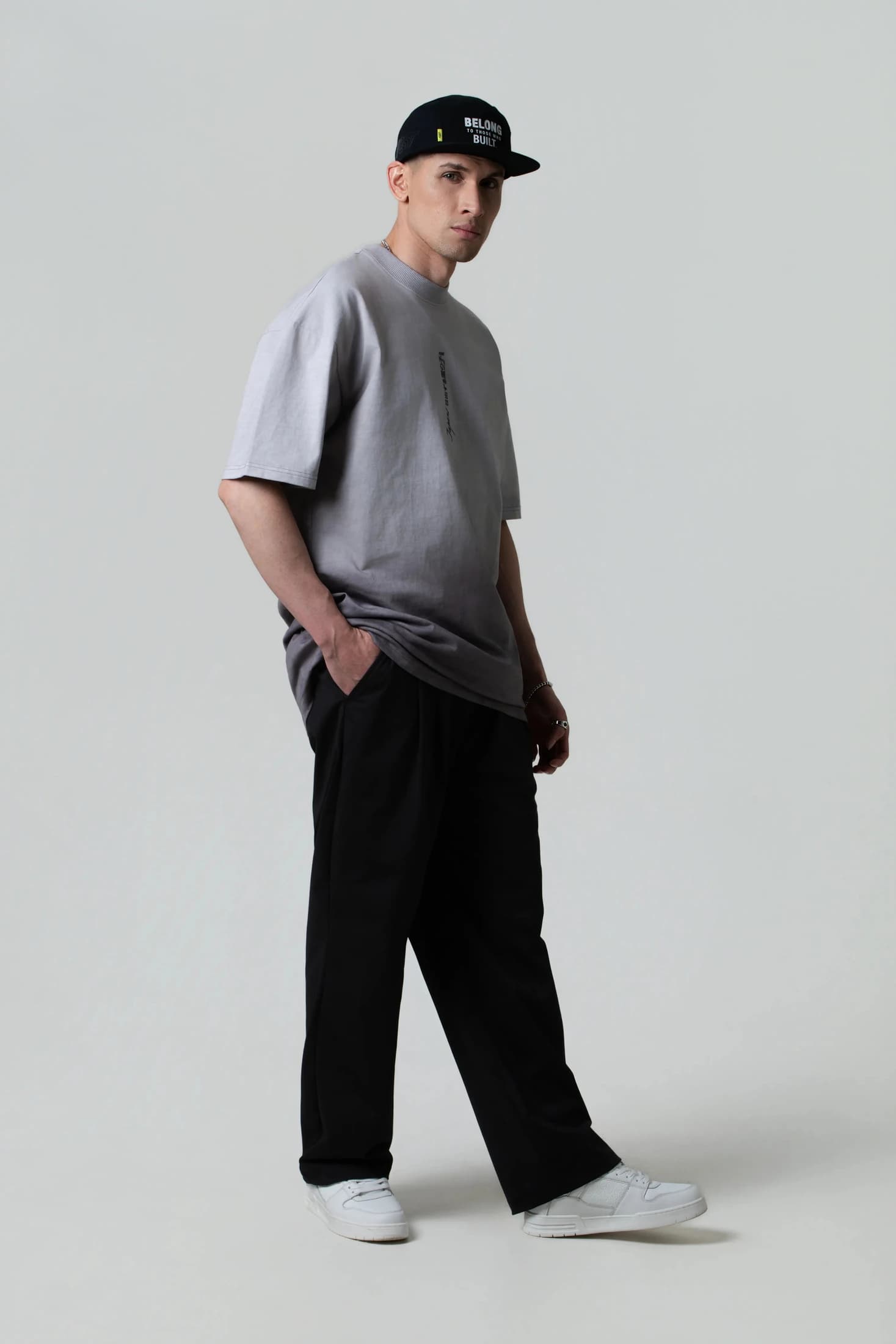 PANTALON TIPO CHINO COLOR NEGRO