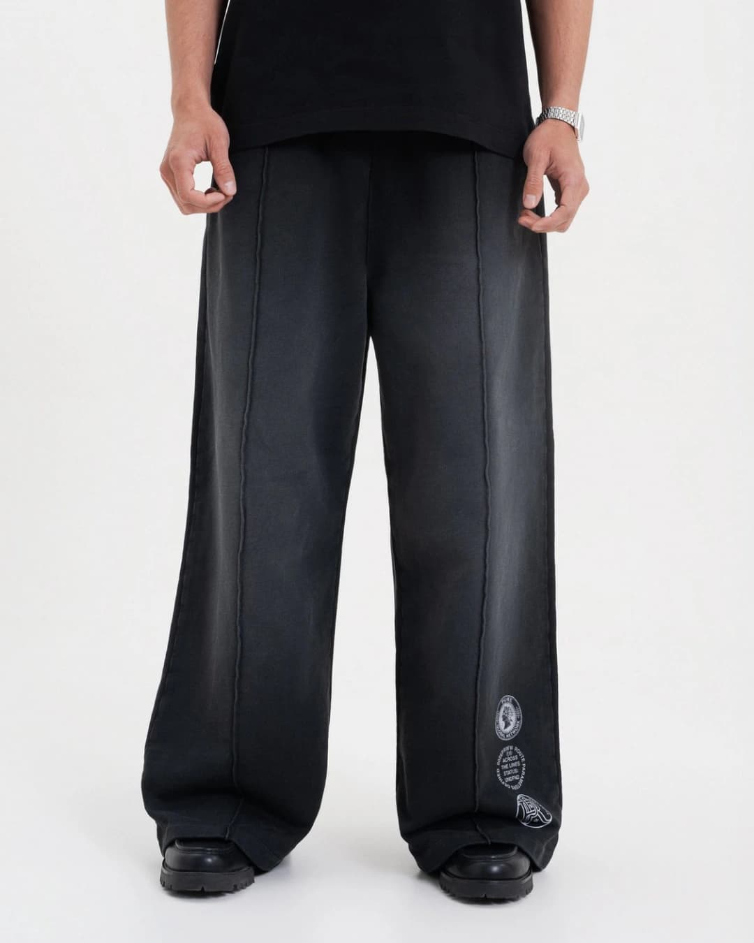 ACROSS THE LINES BLACK JOGGER - imagen 2