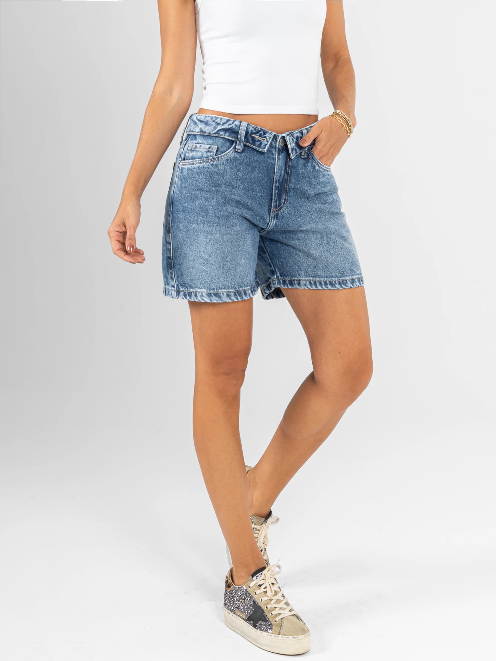 Ref: 066458 Short en denim rígido, tiro medio, detalle en pretina, tono azul medio. - imagen 4