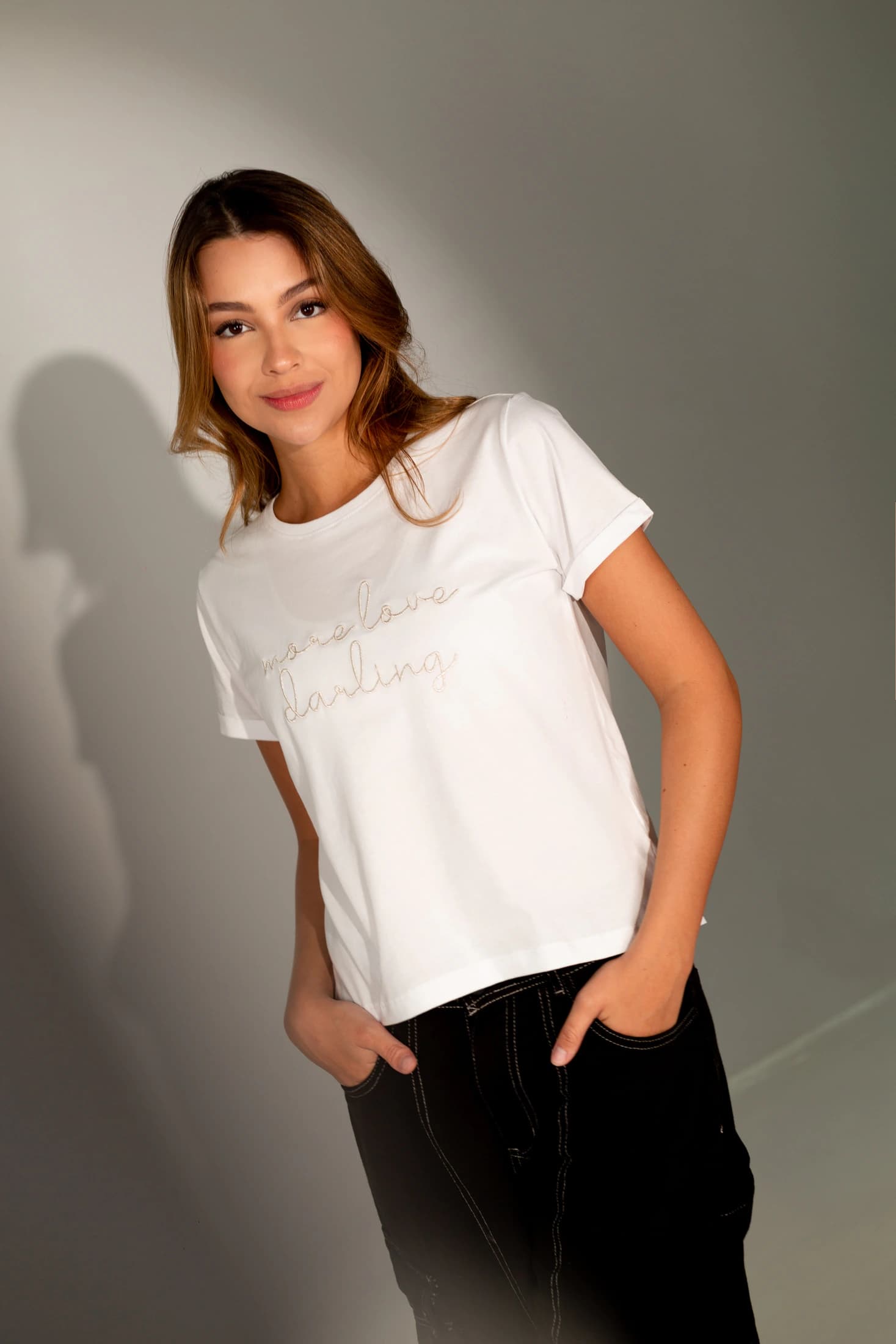 More Love Darling Embroidered Oversized Tee - imagen 2