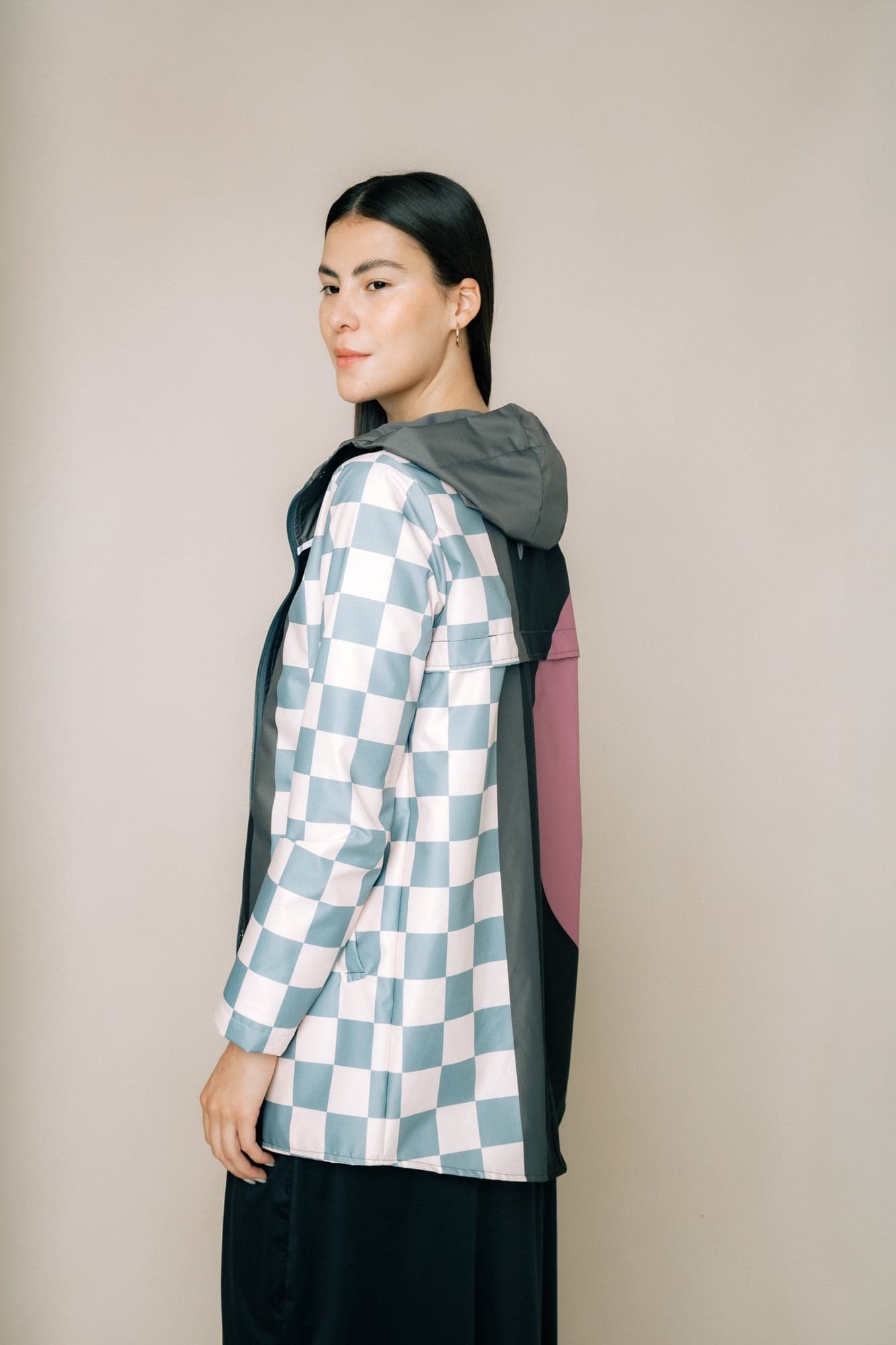 RAINCOAT CHESS PARTY - imagen 2