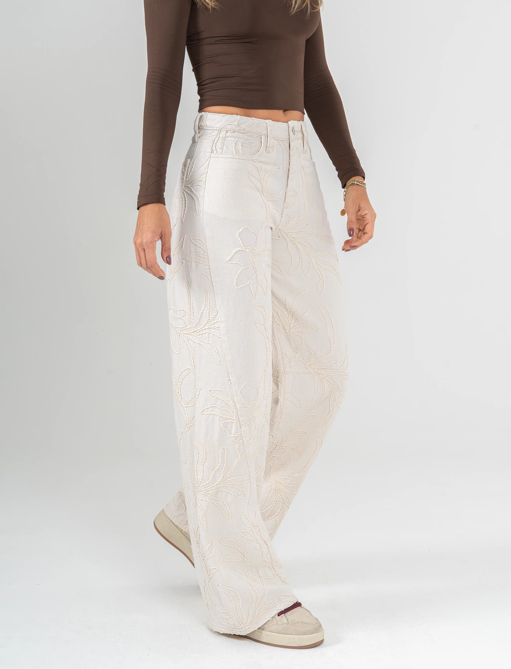 Ref: 0620284 Pantalón wide leg, tiro medio, tela bordada, tono natural - imagen 4