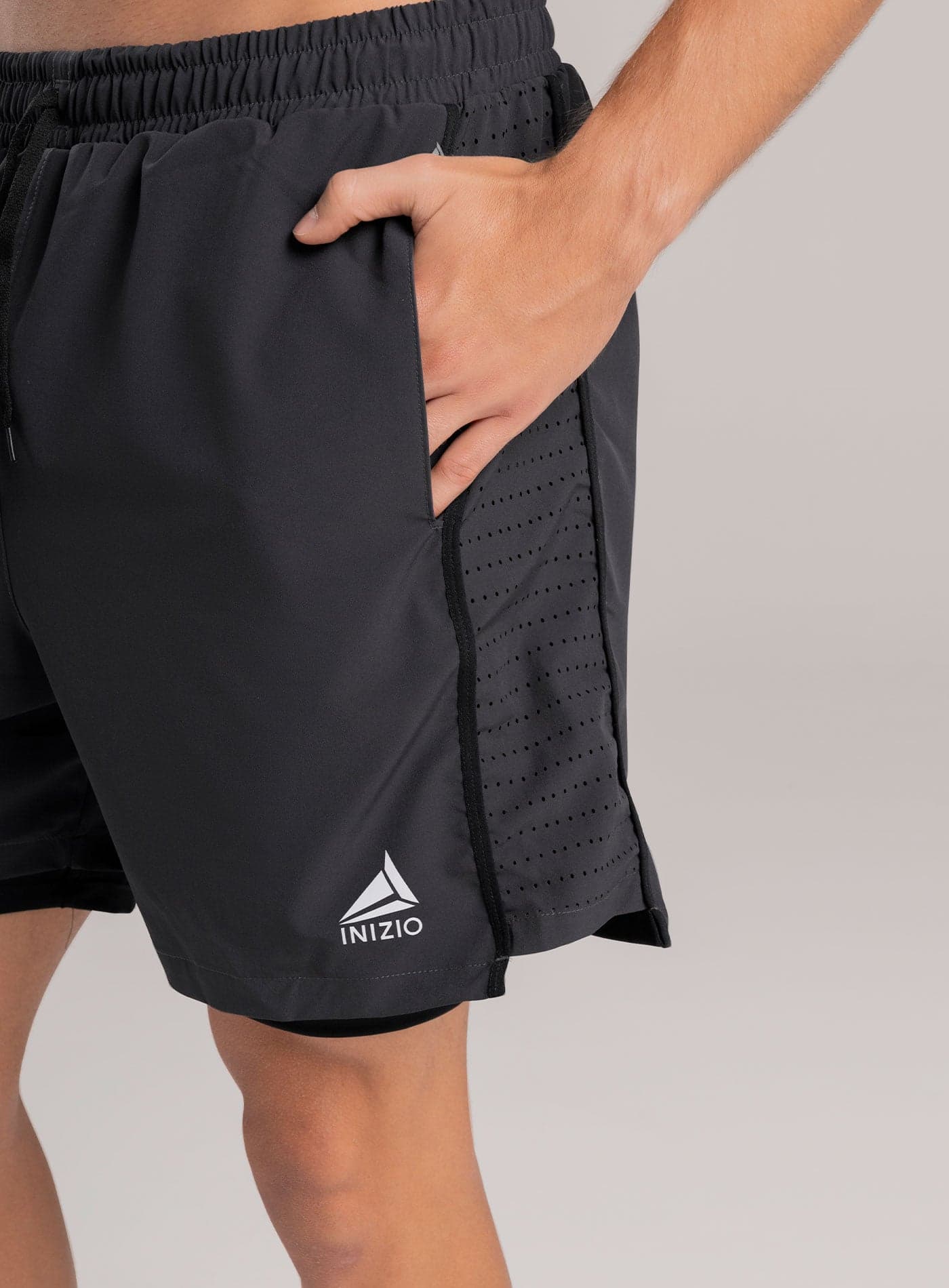 PANTALONETA DEPORTIVA SEMI IMPERMEABLE CORTE LASER INCLUYE SHORT INTERNO - imagen 2