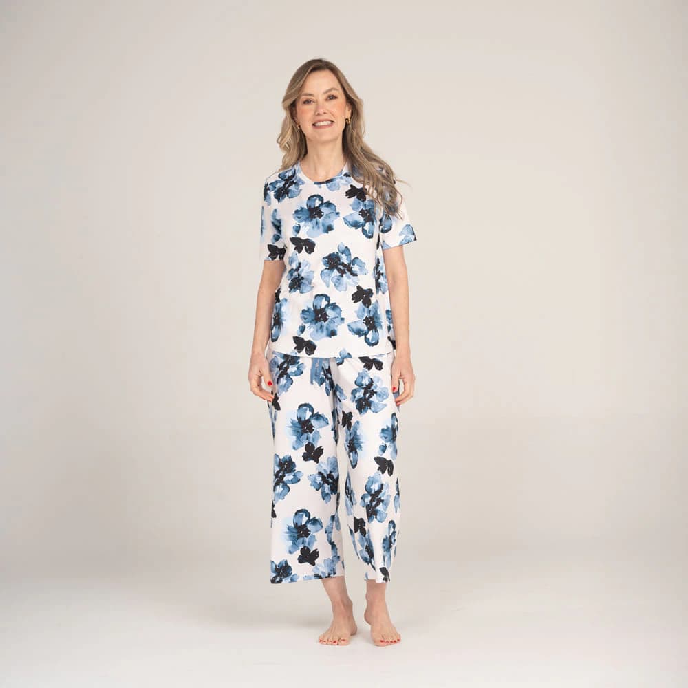 Conjunto de Pijama Pantalón Capri Pétalos. - imagen 1