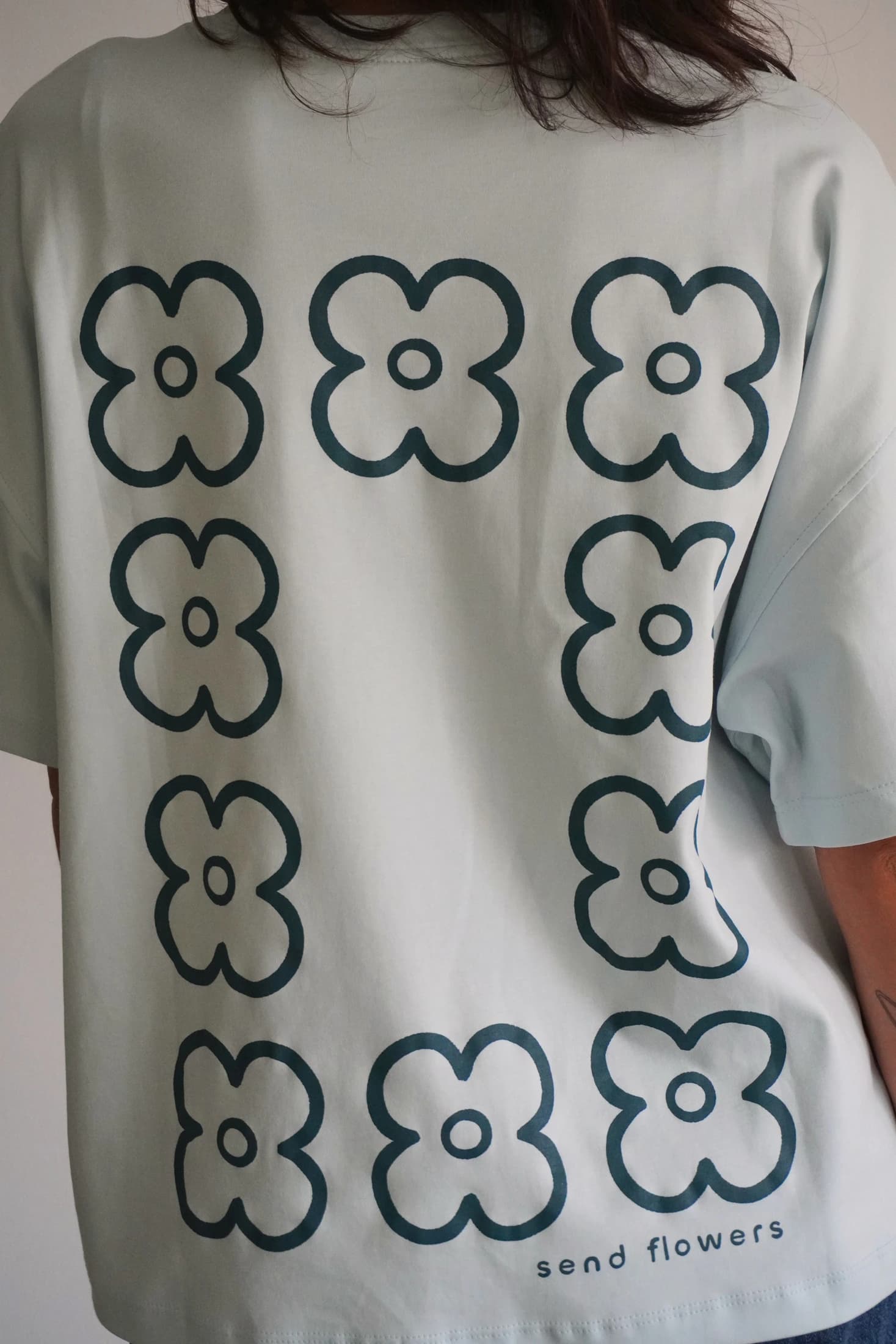 Camiseta Send Flowers Azul Bebe - imagen 2