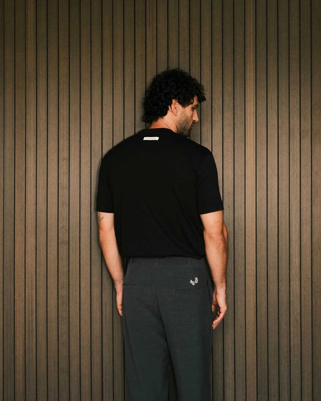 B BLACK TAPE T-SHIRT - imagen 3