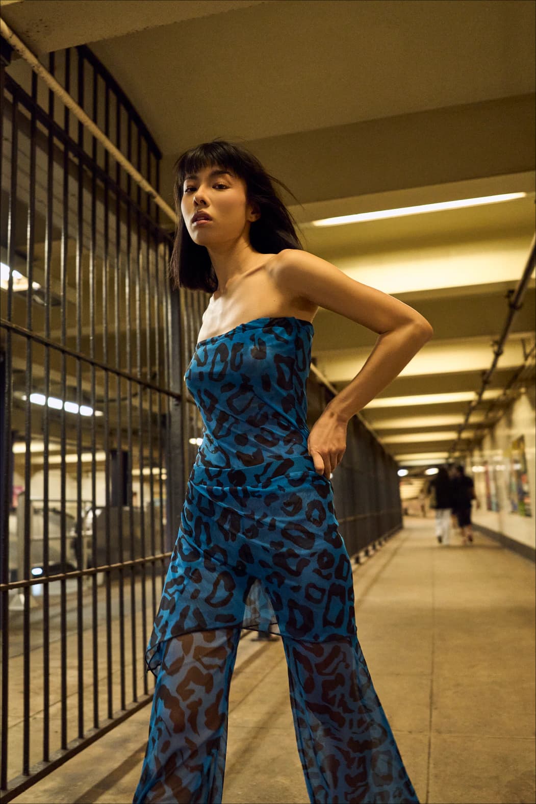 Blue Black Leopard Mesh Top + Gloves - imagen 8