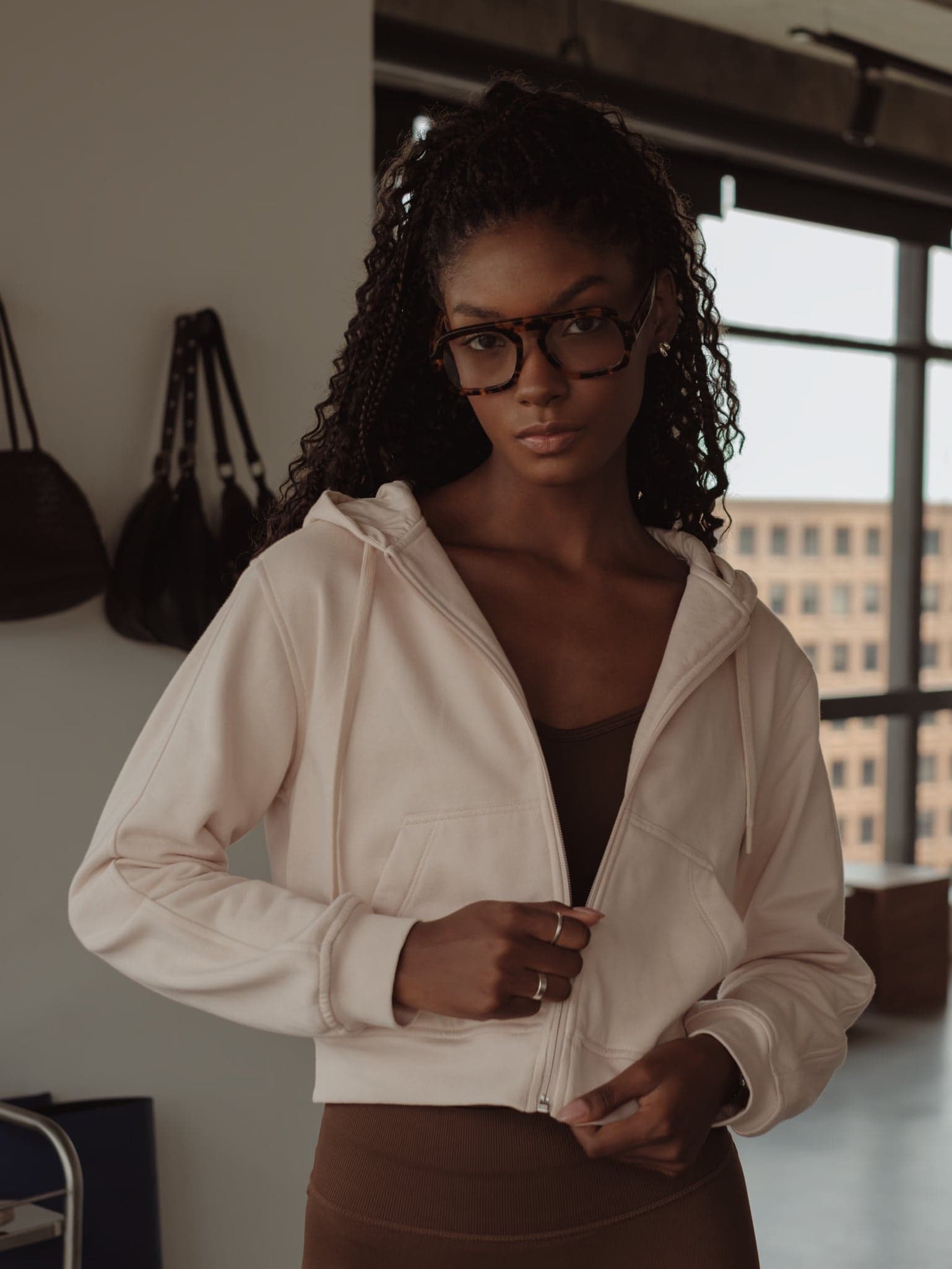 CROPPED ZIP HOODIE - NATURAL - imagen 2