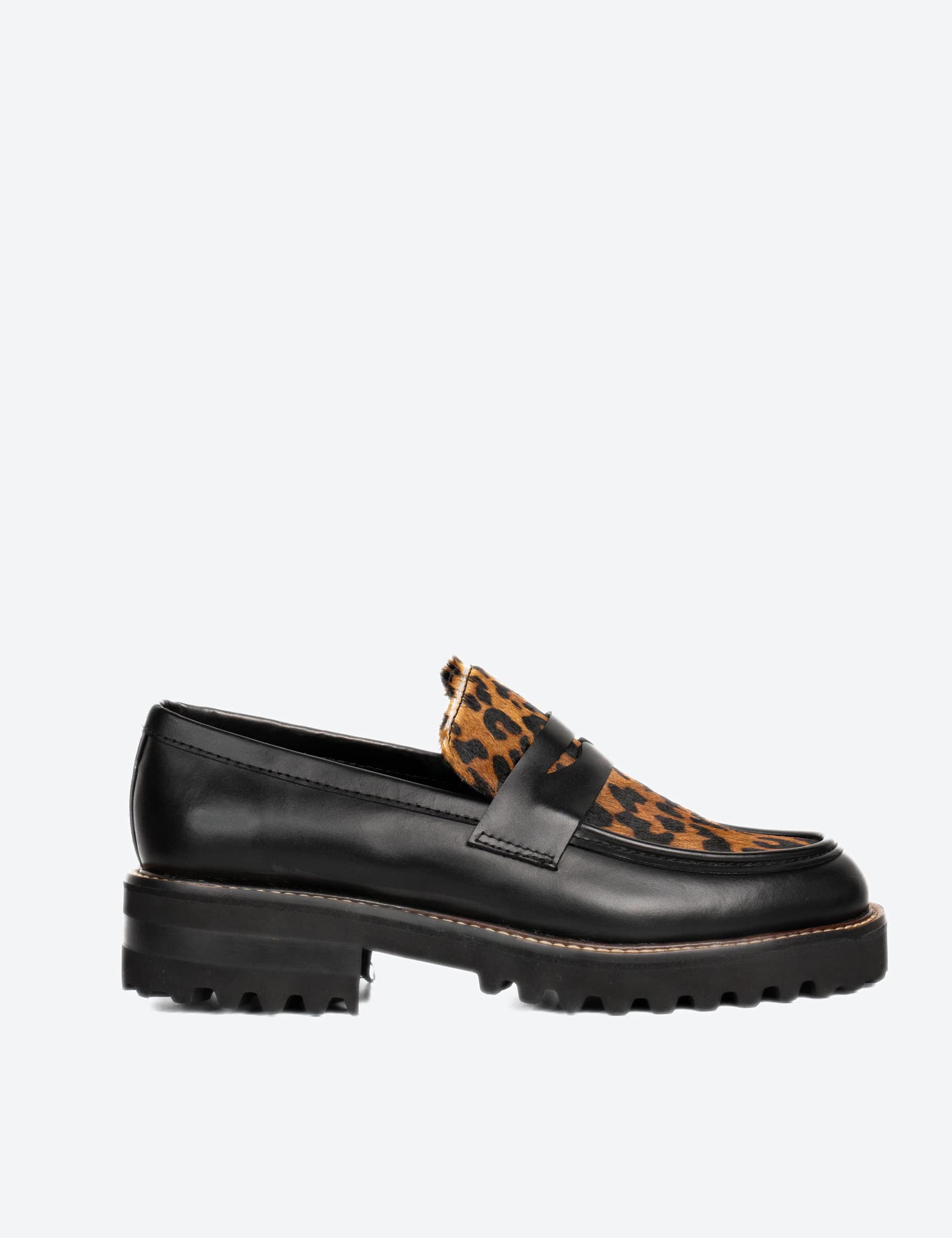 MOCASINES DONATO NEGRO CON ANIMAL PRINT - imagen 1