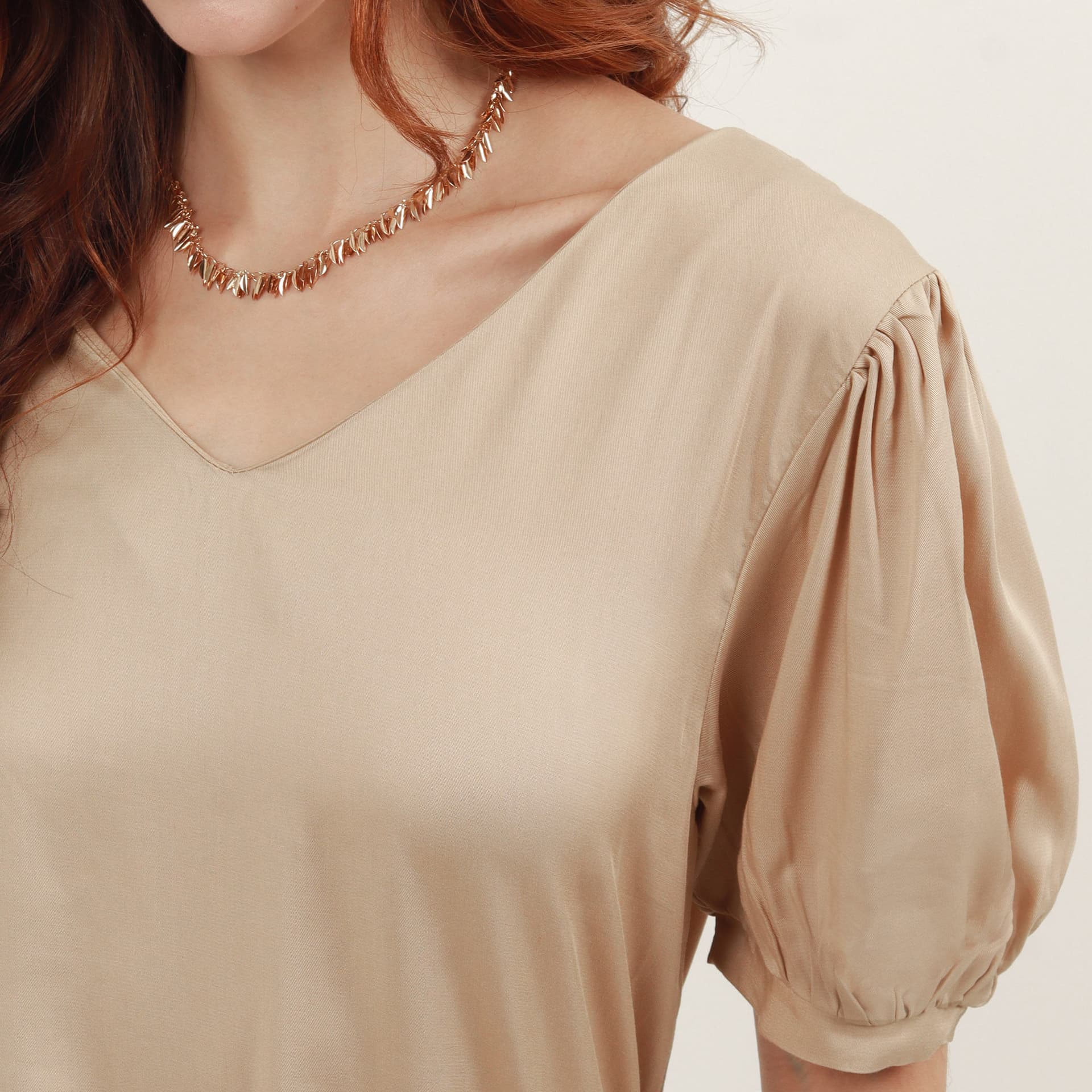 Blusa cuello en v manga corta globo - imagen 6