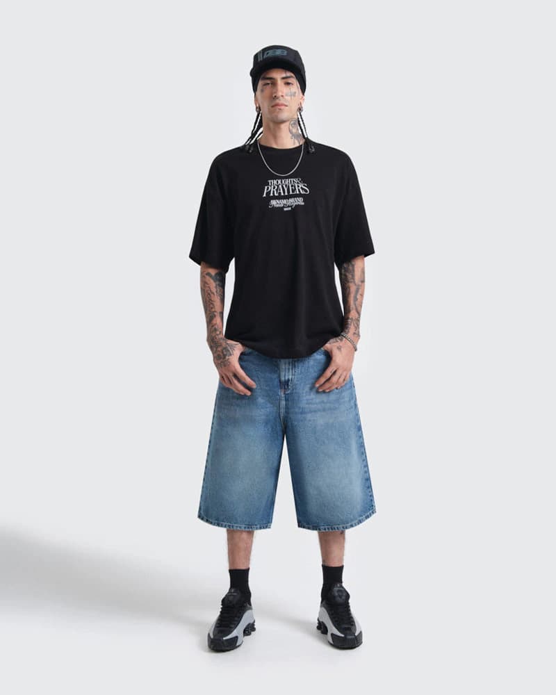 Camiseta Negra Oversize Silent Prayers - imagen 8