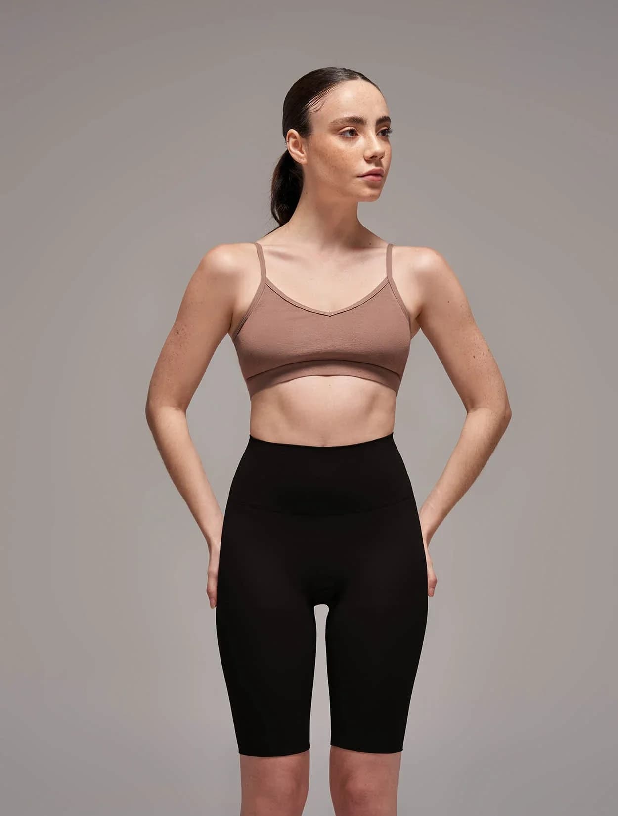 SHORT MOLDEADOR INVISIBLE CON CONTROL ABDOMEN Y PIERNAS - imagen 2