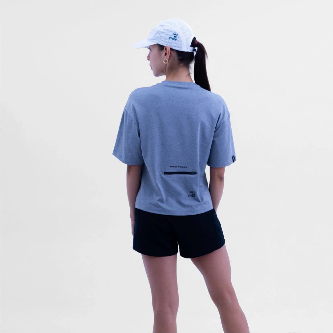 CAMISETA LIFESTYLE MANGA CORTA ROAM OVERSIZE GRAY PARA MUJER - imagen 3