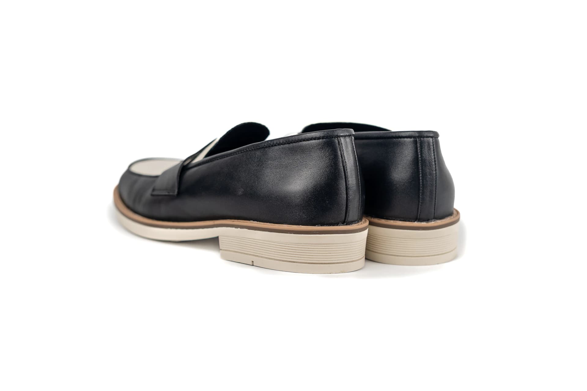 PENNY LOAFERS SUELA BLANCA - imagen 2