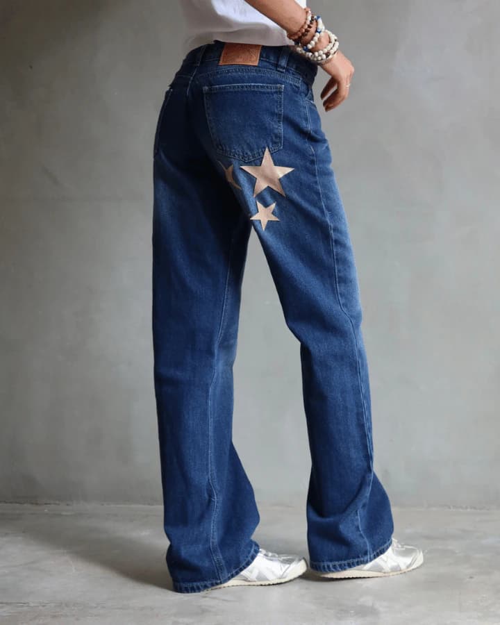 JEAN EXTRA LOW STRAIGHT FIT CROC BEIGE STARS AZUL - imagen 11