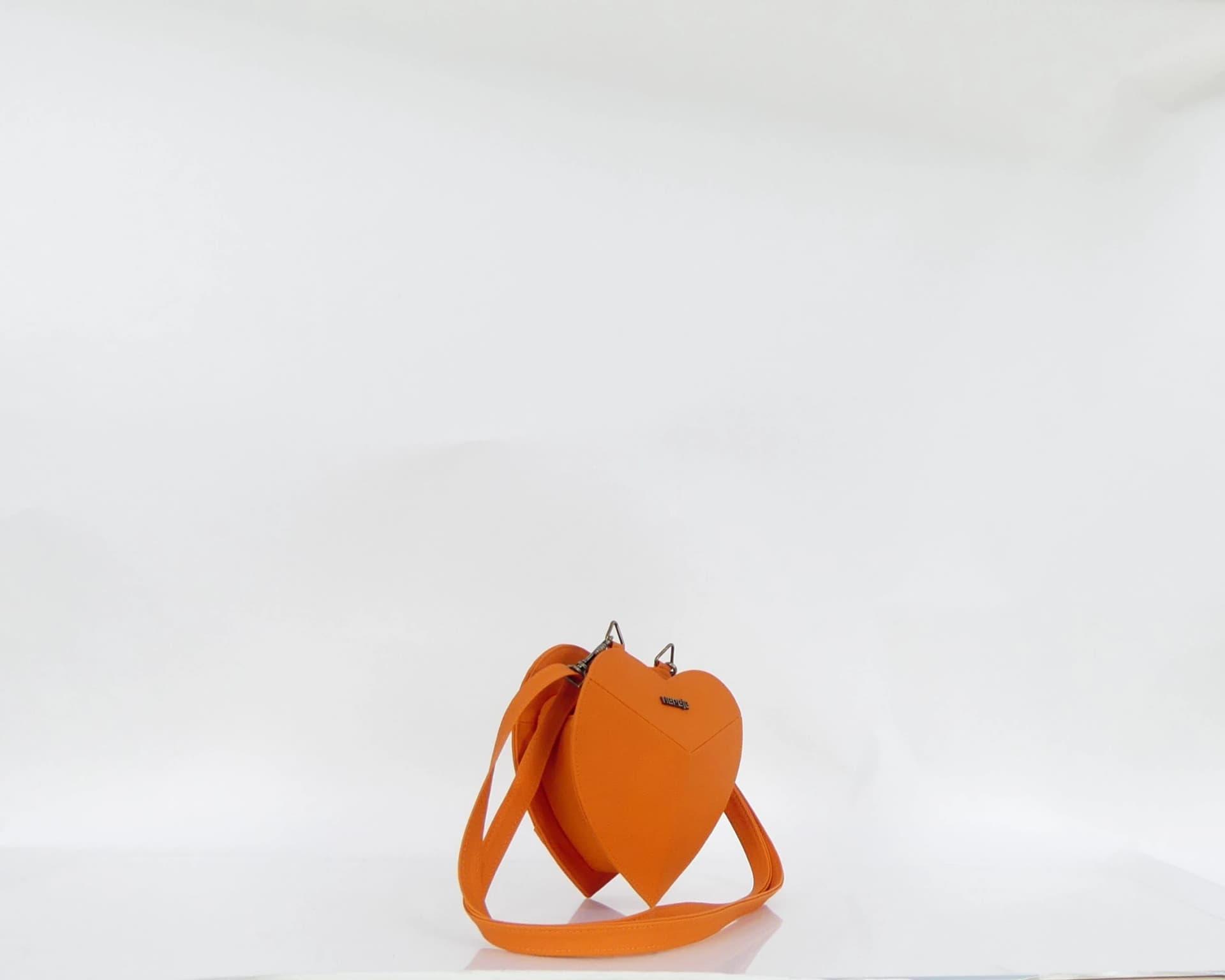 CARTERA MANOS LIBRES MINI CORAZÓN - imagen 6