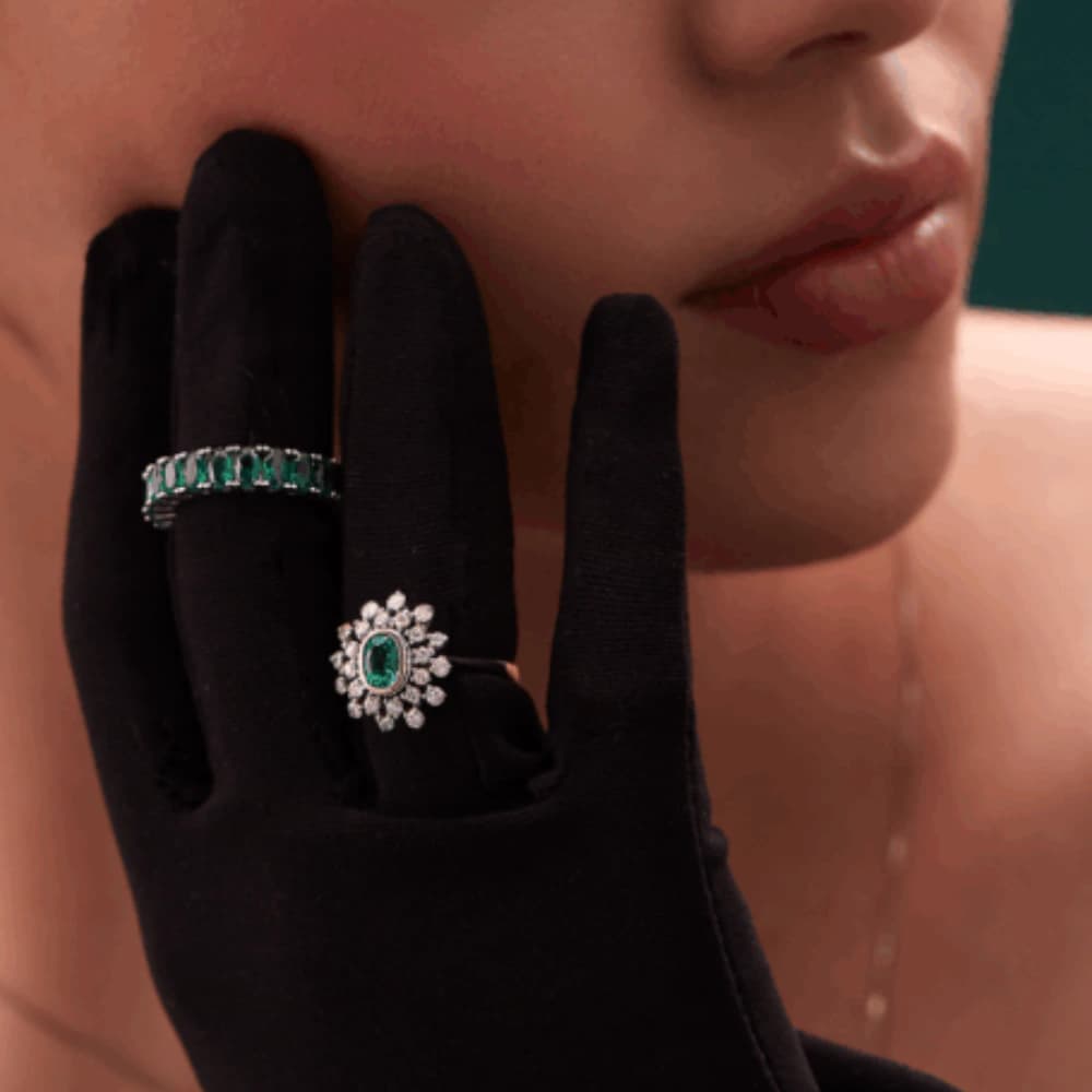 VINTAGE EMERALD RING - imagen 2