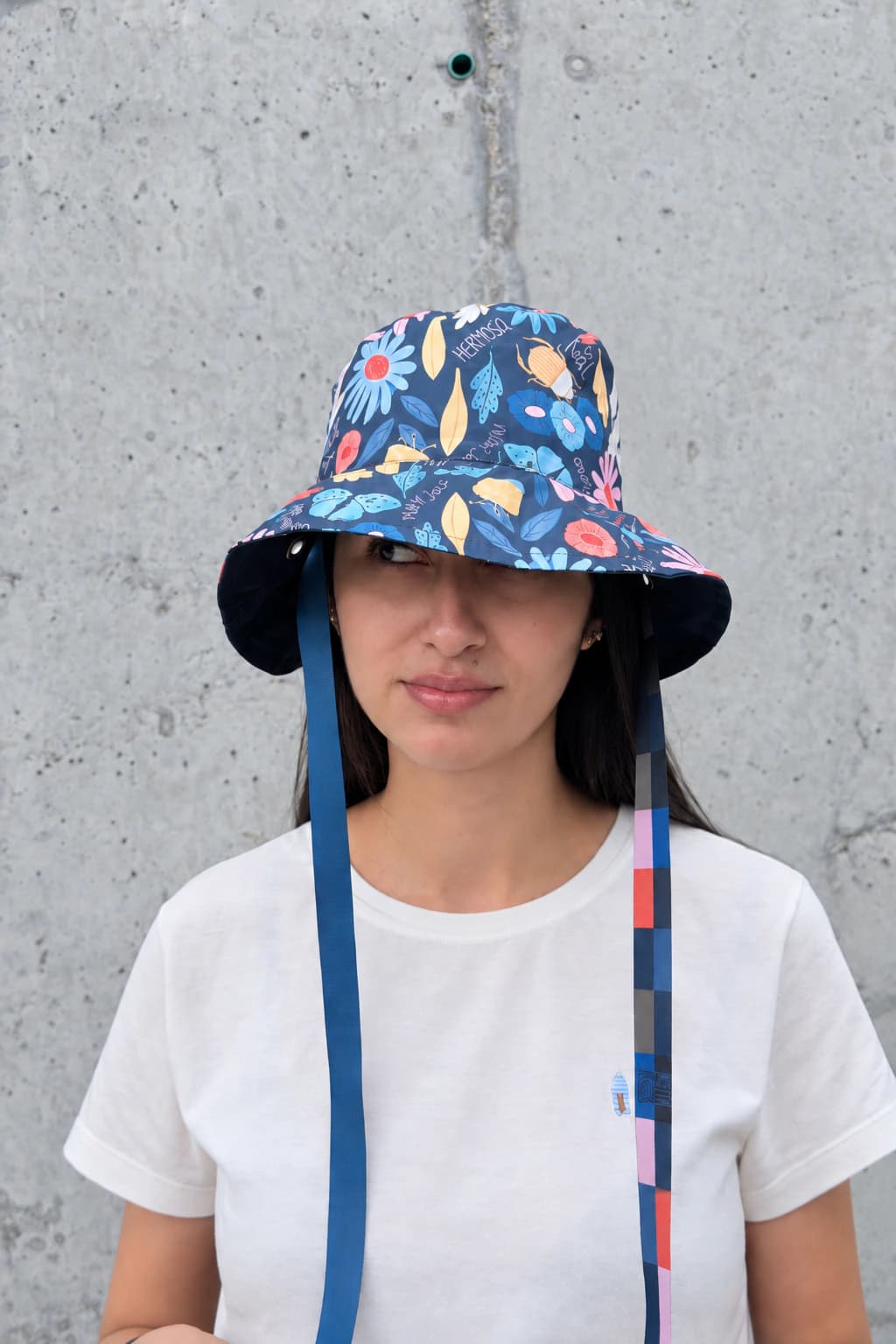 Bucket Hat Doble Faz Azul floral - imagen 1