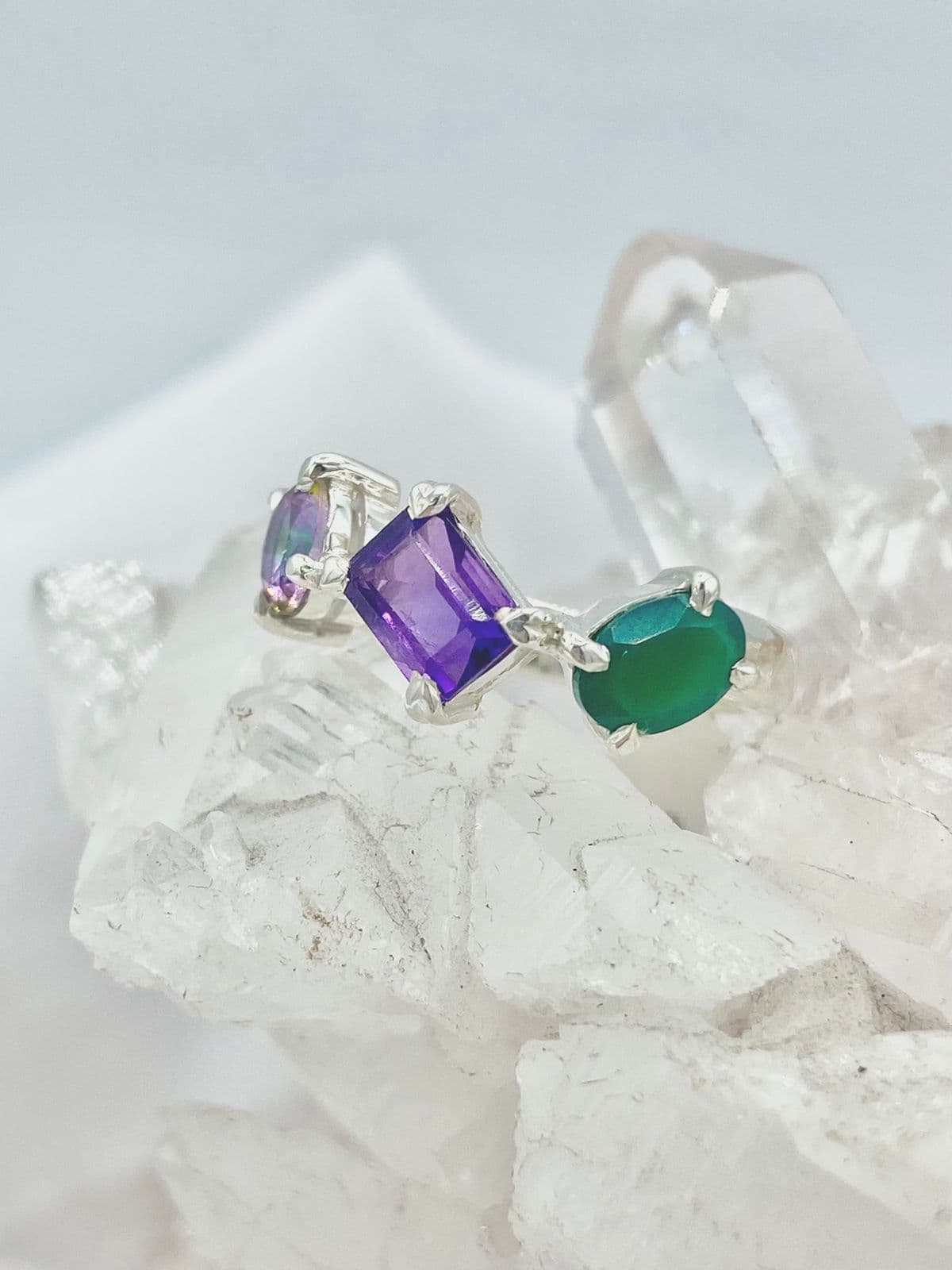 Anillo colección llénate de color Topacio místico, Amatista y Ónix Verde - imagen 2