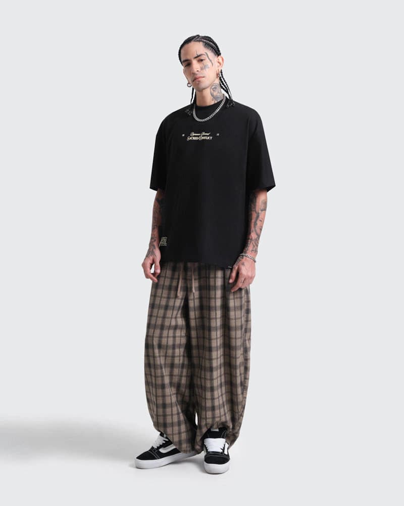 Camiseta Negra Oversize Apocalypse - imagen 8