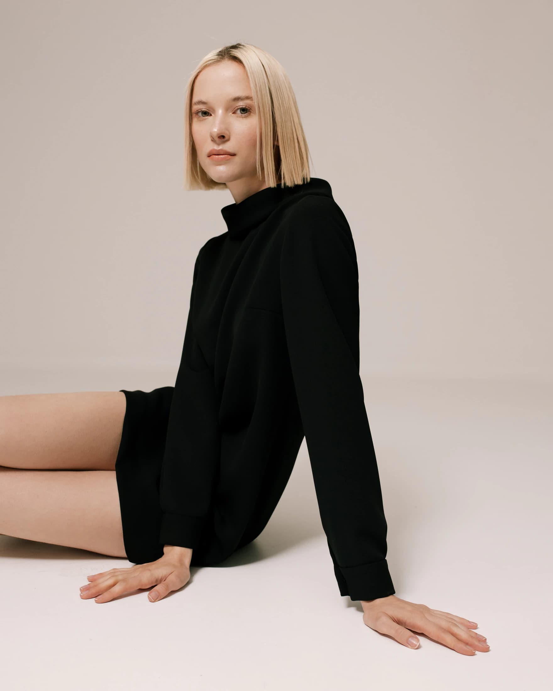 High-Neck Long-Sleeve Cady Mini Dress - imagen 3