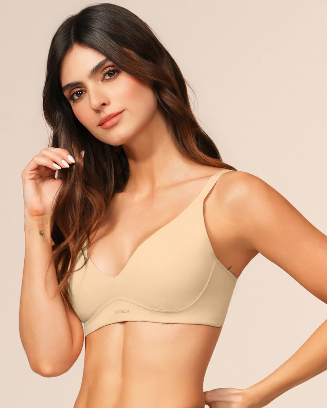 Top en Microfibra con Curva Inferior que Realza el Busto Ref. 451 - imagen 6