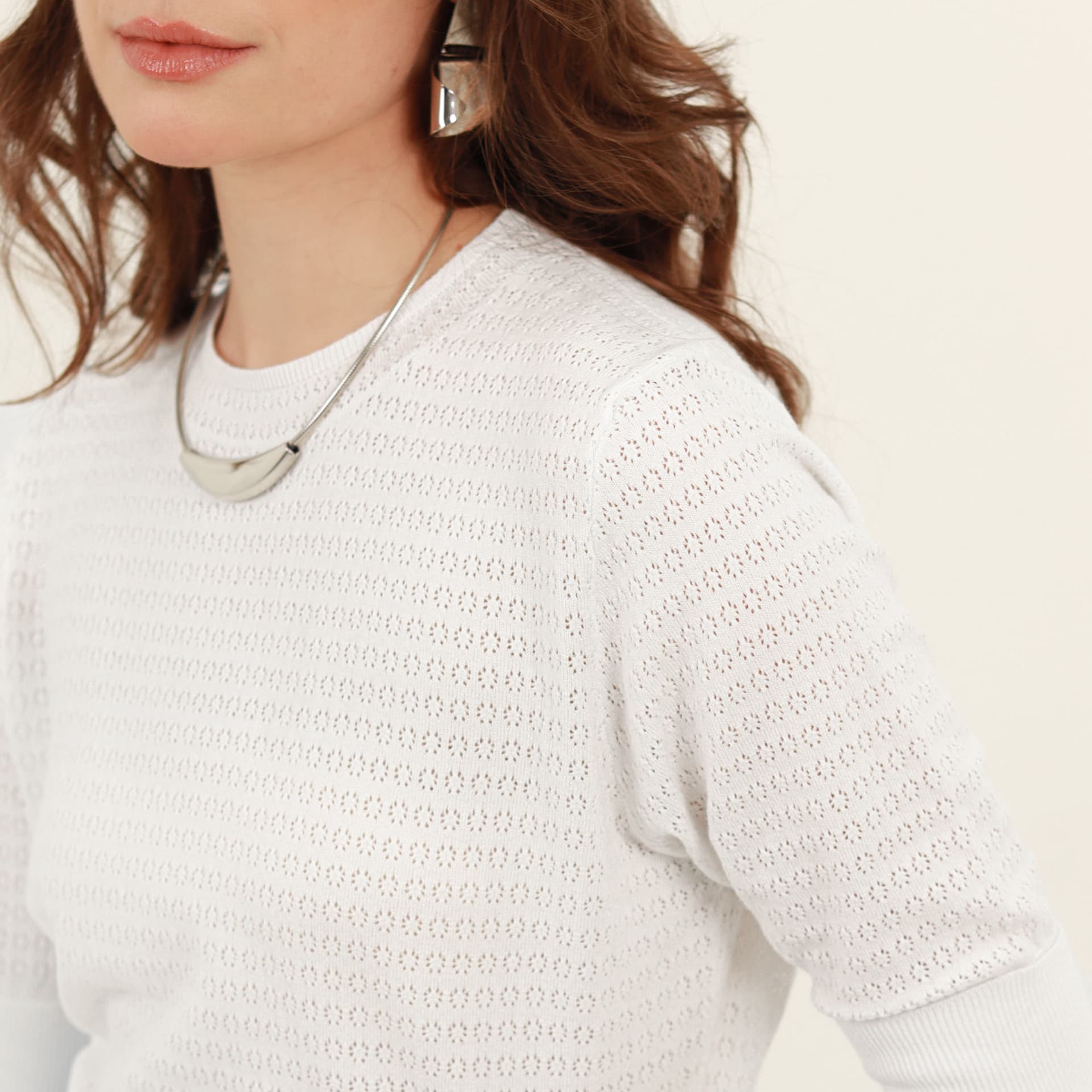 Sweater tejido pontille cuello redondo manga corta - imagen 15
