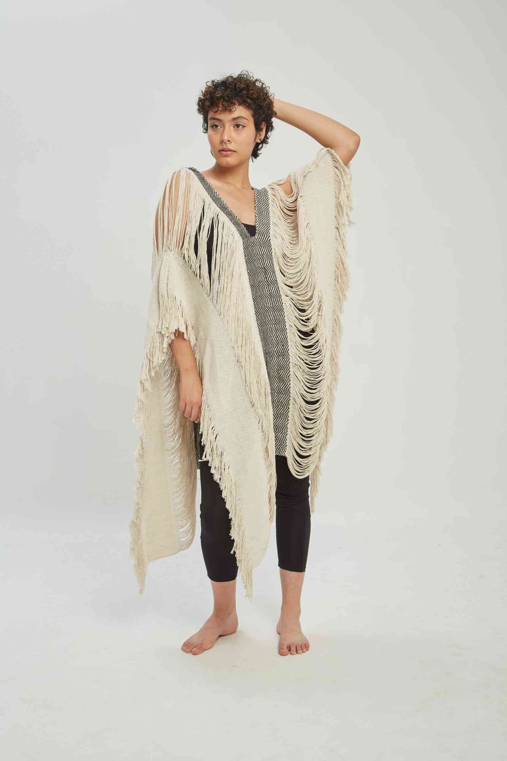 Kimono Onda de Mar Largo y Cuello en V