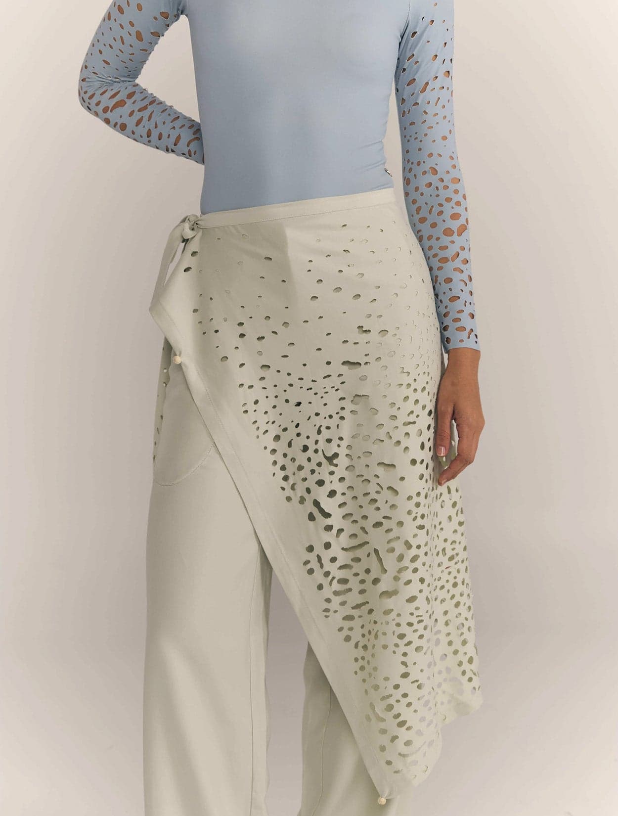 PANTALÓN ESPUMA DE MAR - imagen 2