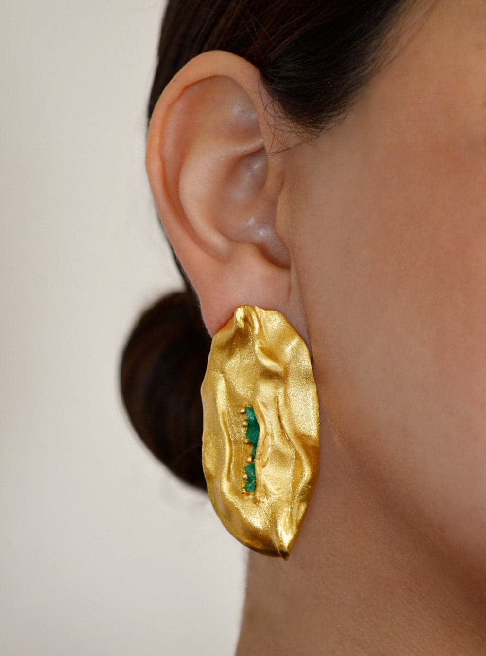 Aretes Bimy con Esmeralda - imagen 2