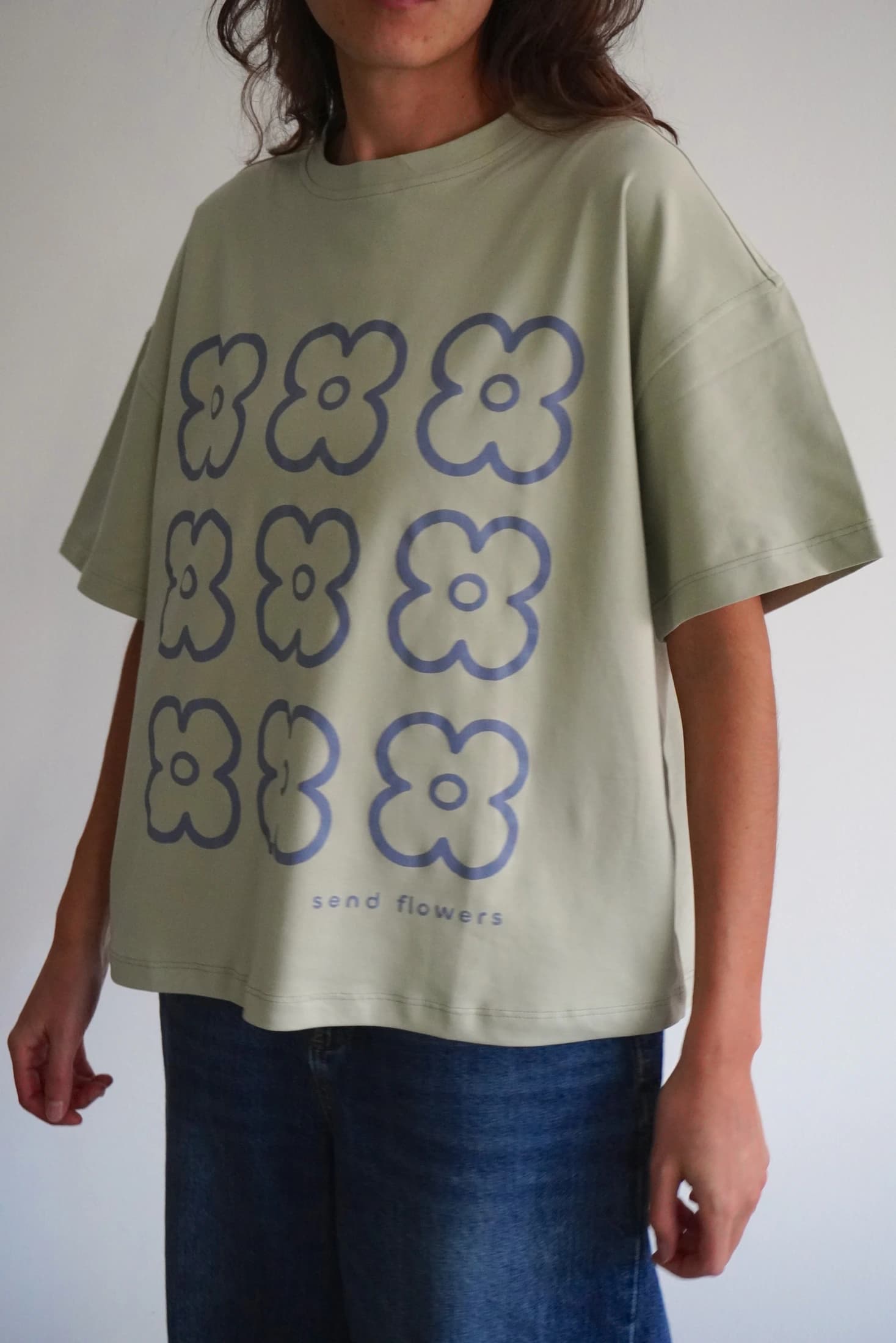 Camiseta Send Flowers Verde Menta - imagen 2