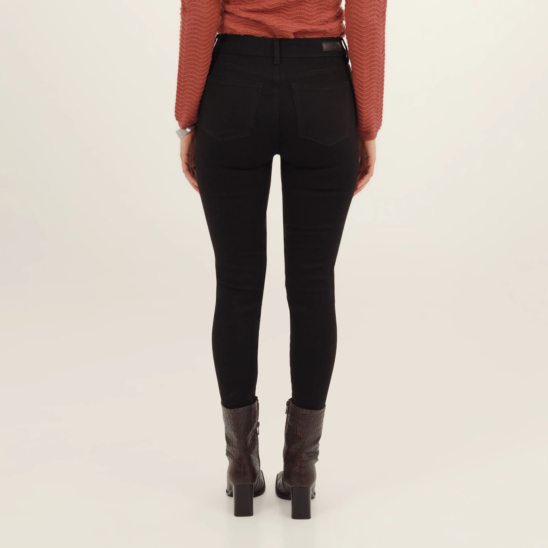 Jean diva skinny tiro medio - imagen 4