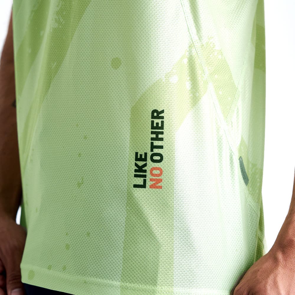 CAMISETA RUNNING MANGA SISA ENGRAVED YELLOW PARA HOMBRE - imagen 4