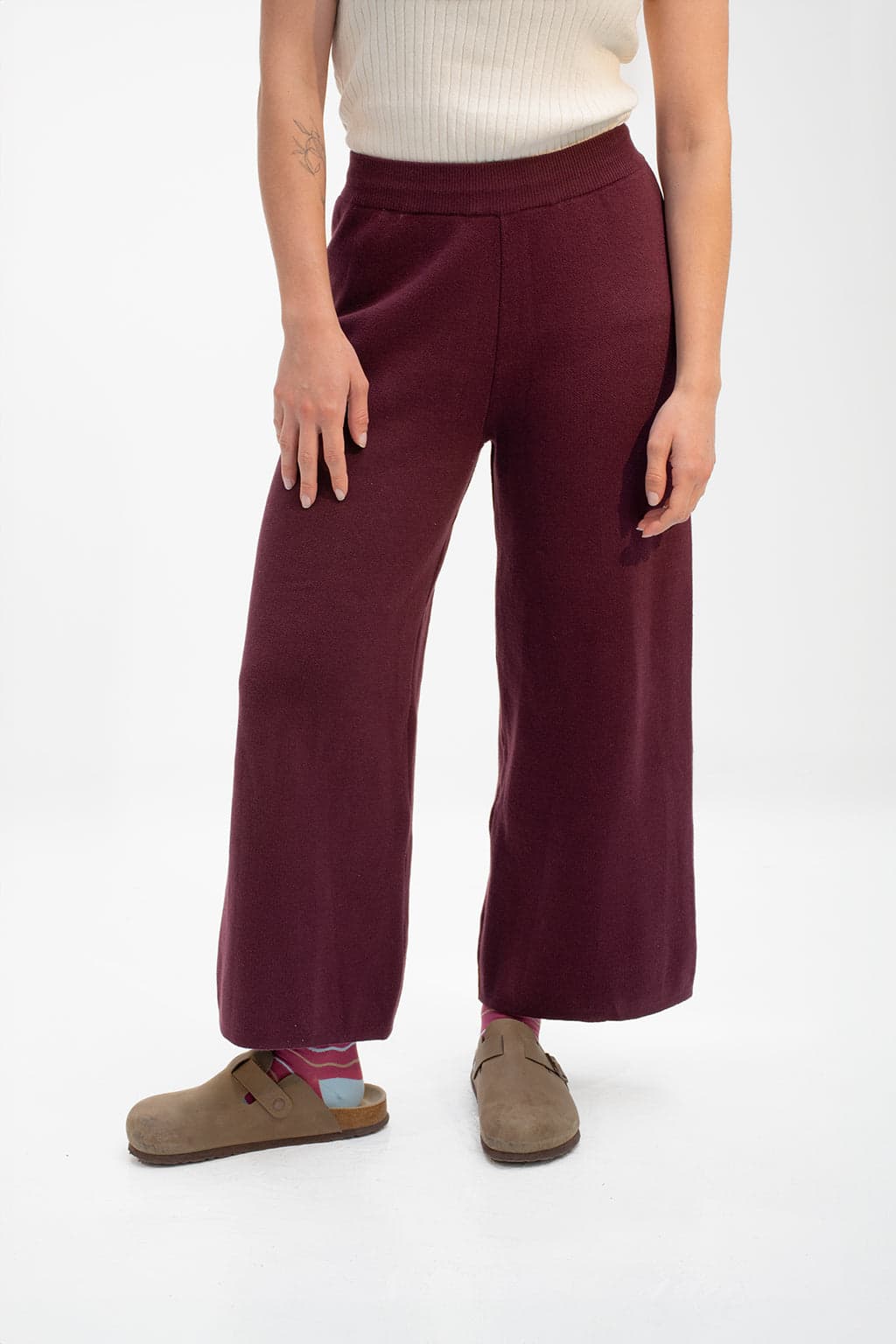 Pantalón Tejido Berenjena