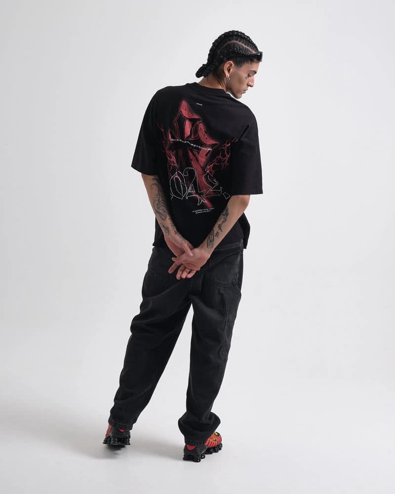 Camiseta Negra Oversize Eternal Rise - imagen 3