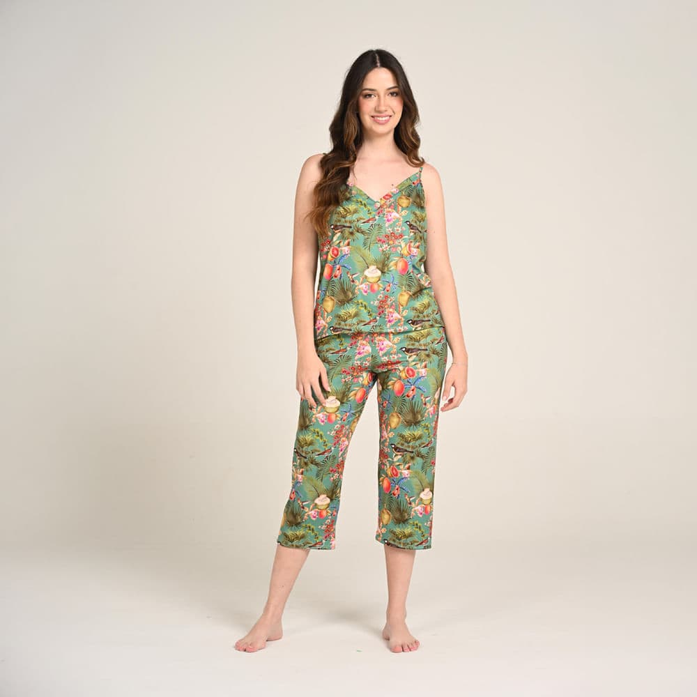 Conjunto de Pijama Pantalón Capri Estampado Trópico
