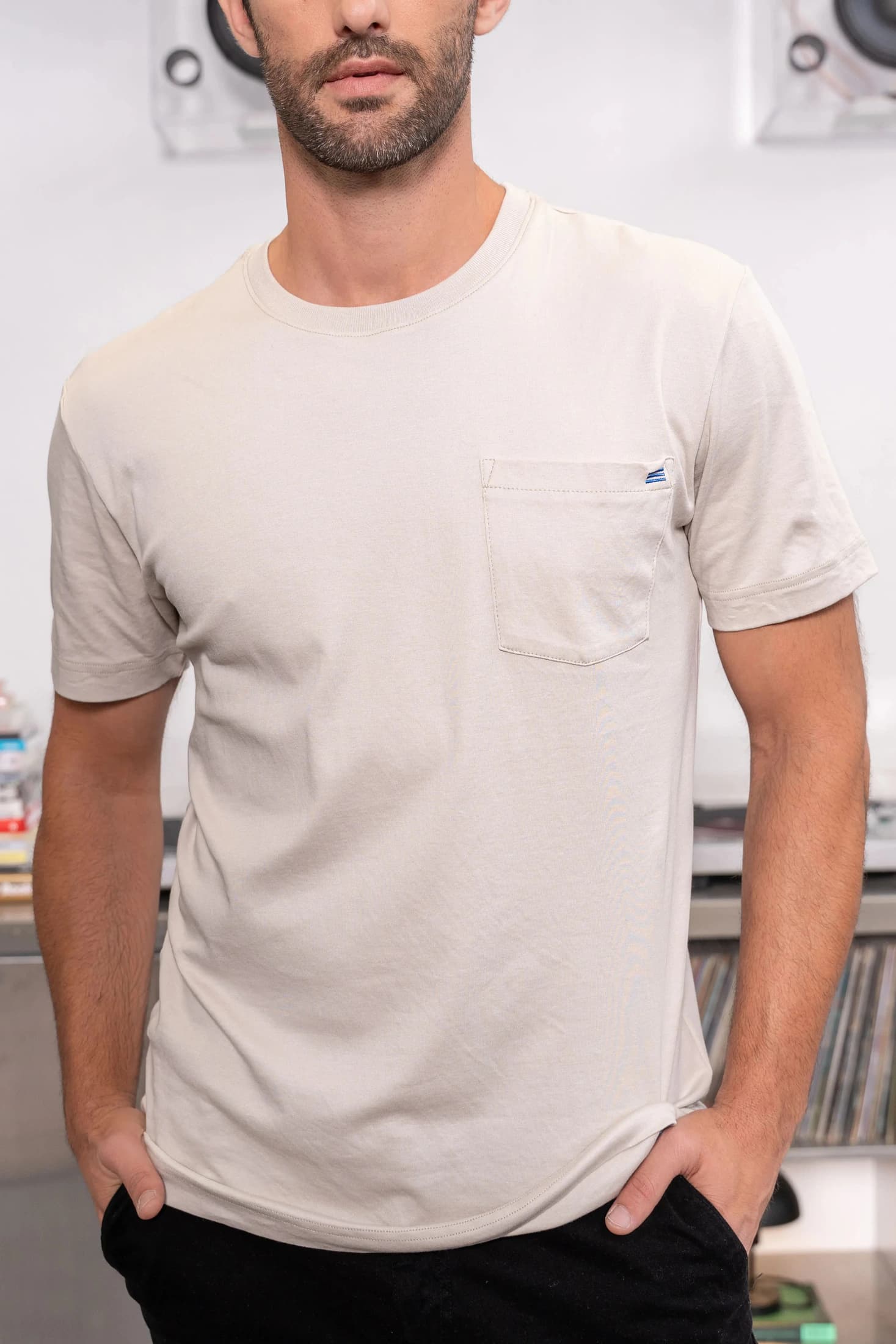 Camiseta Premium Hombre Arena - imagen 2
