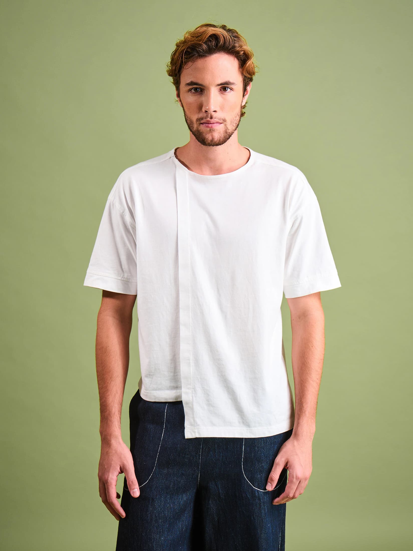 Camiseta Blanca en Algodón Cuello Redondo